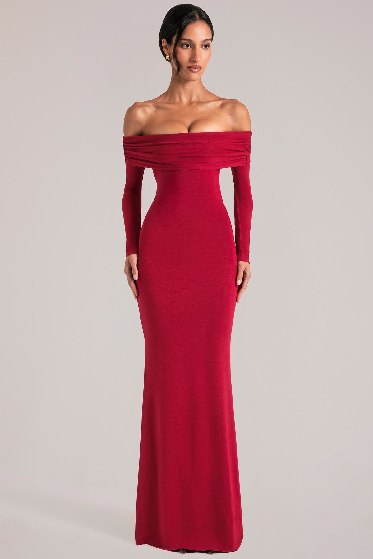 ⁣⁢Off-Shoulder-Langarm-Maxikleid in Kirschrot⁤⁣