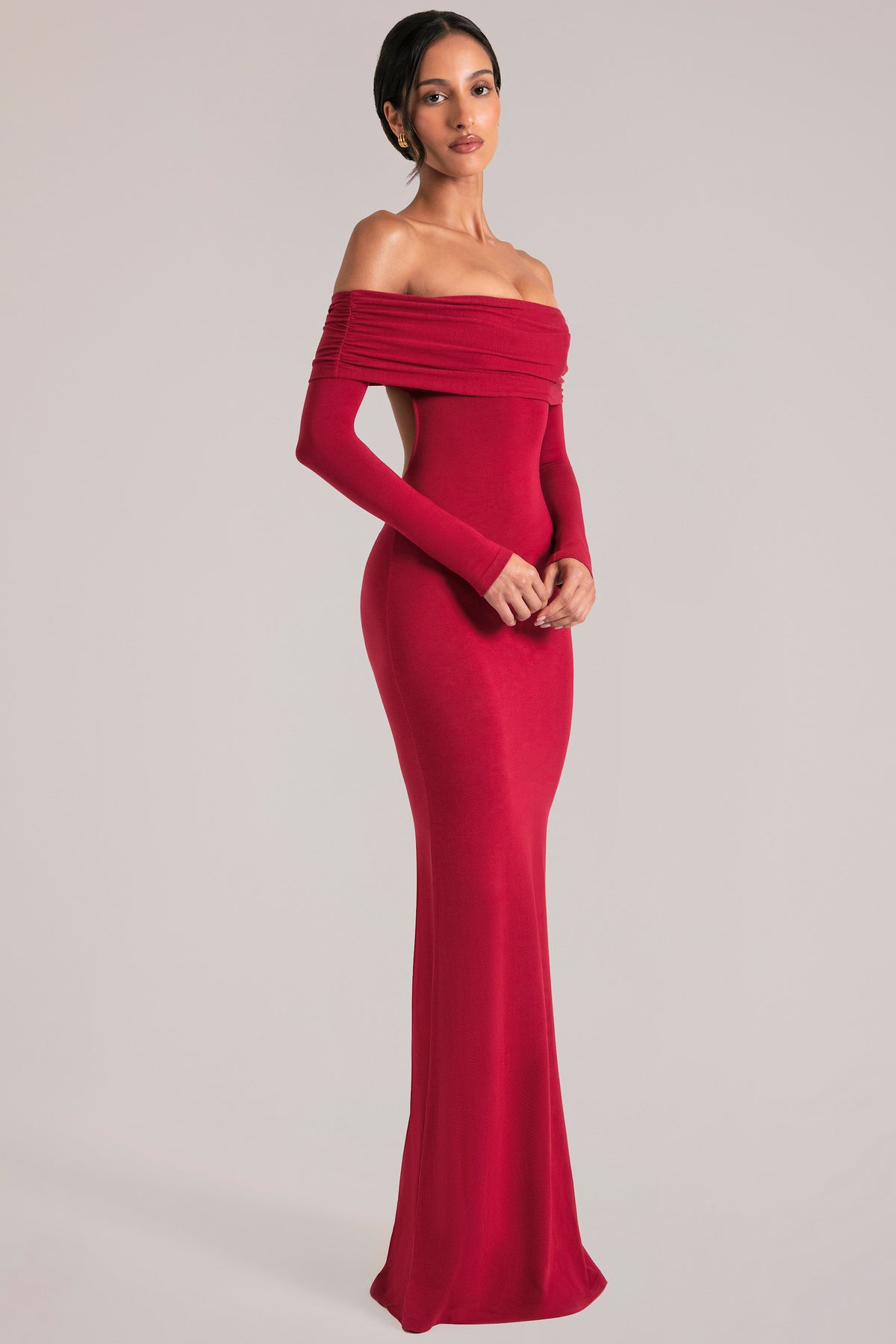 ⁣⁢Off-Shoulder-Langarm-Maxikleid in Kirschrot⁤⁣