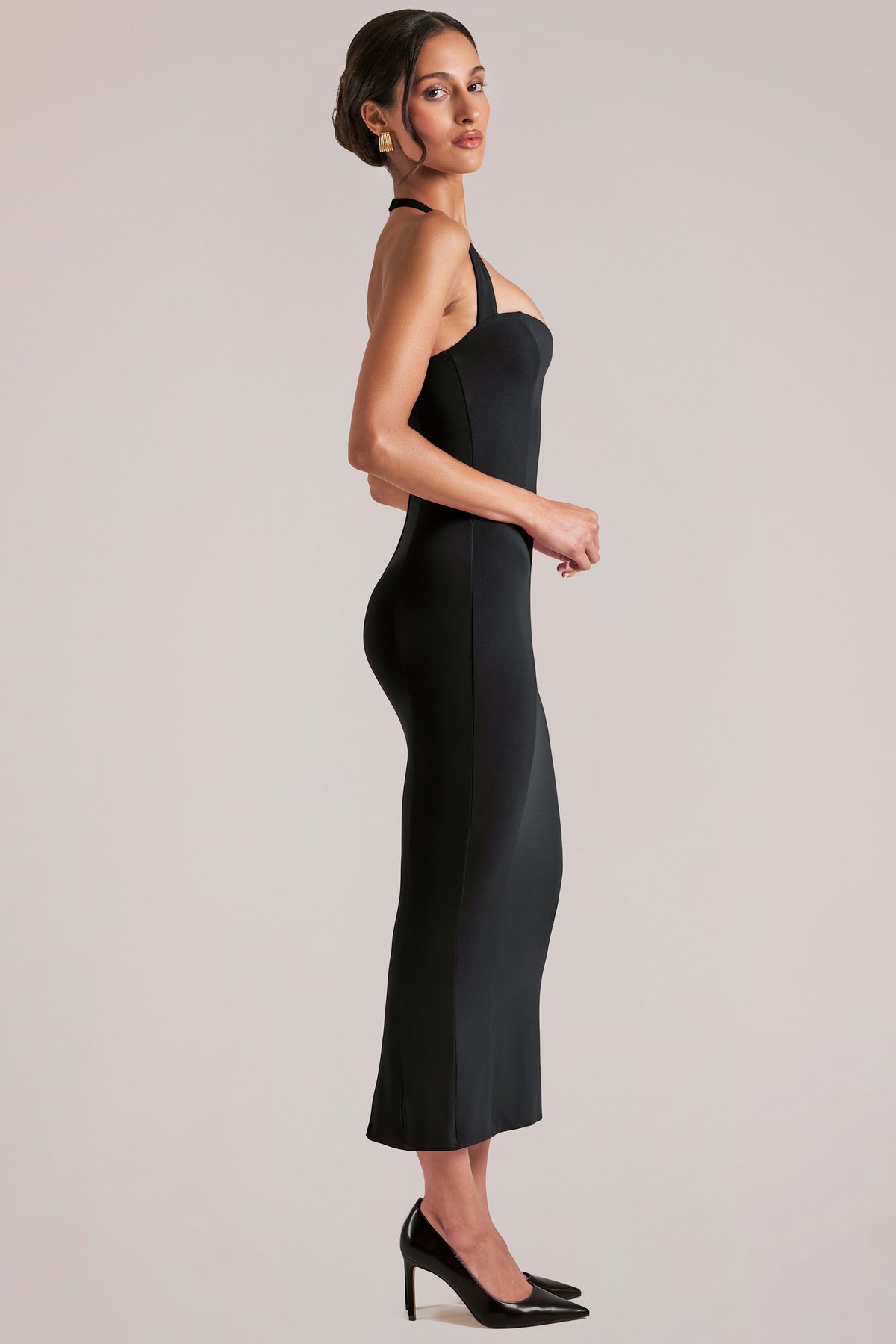 ⁣⁢Neckholder-Midaxikleid in Schwarz⁤⁣