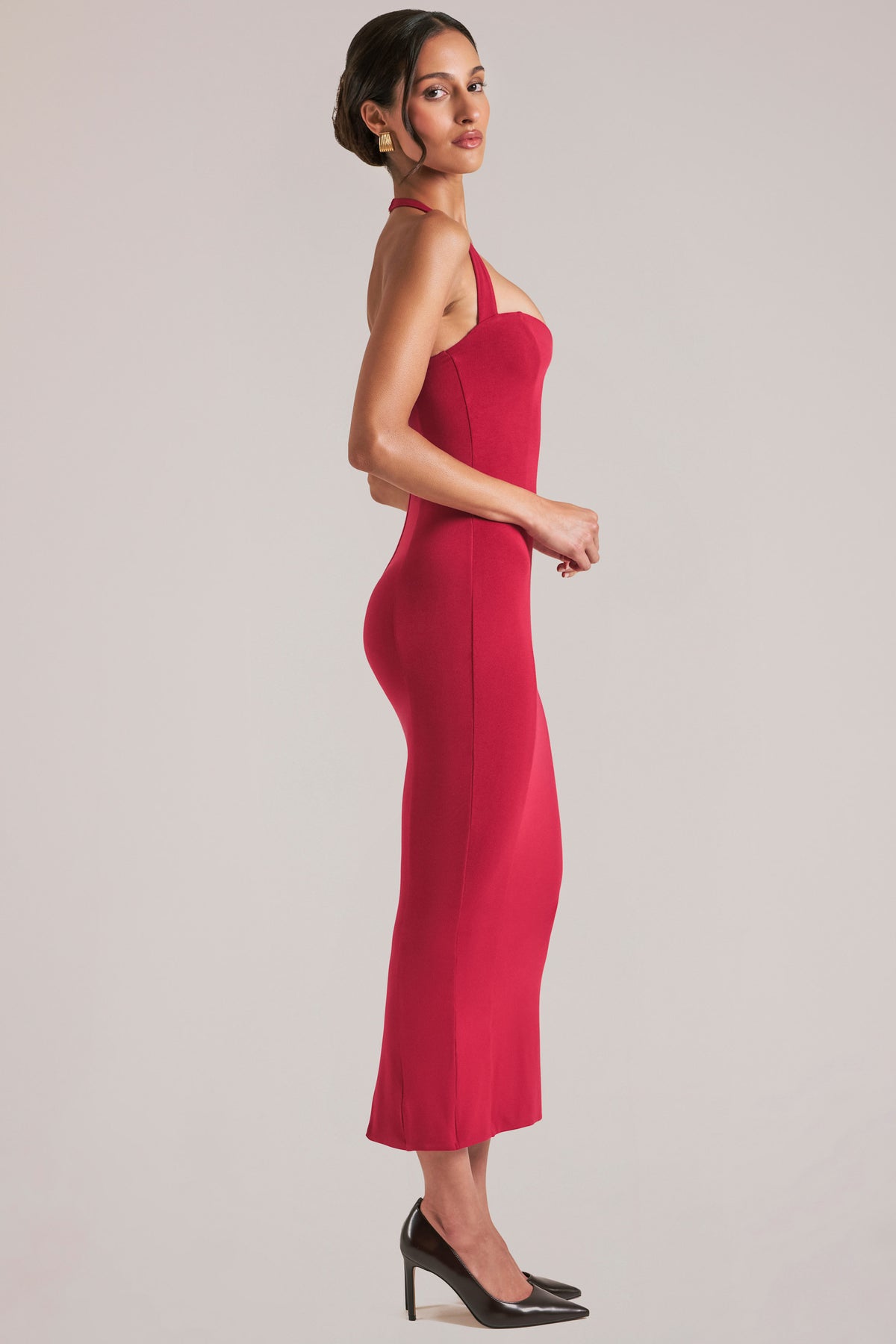 ⁣⁢Neckholder-Midaxikleid in Kirschrot⁤⁣