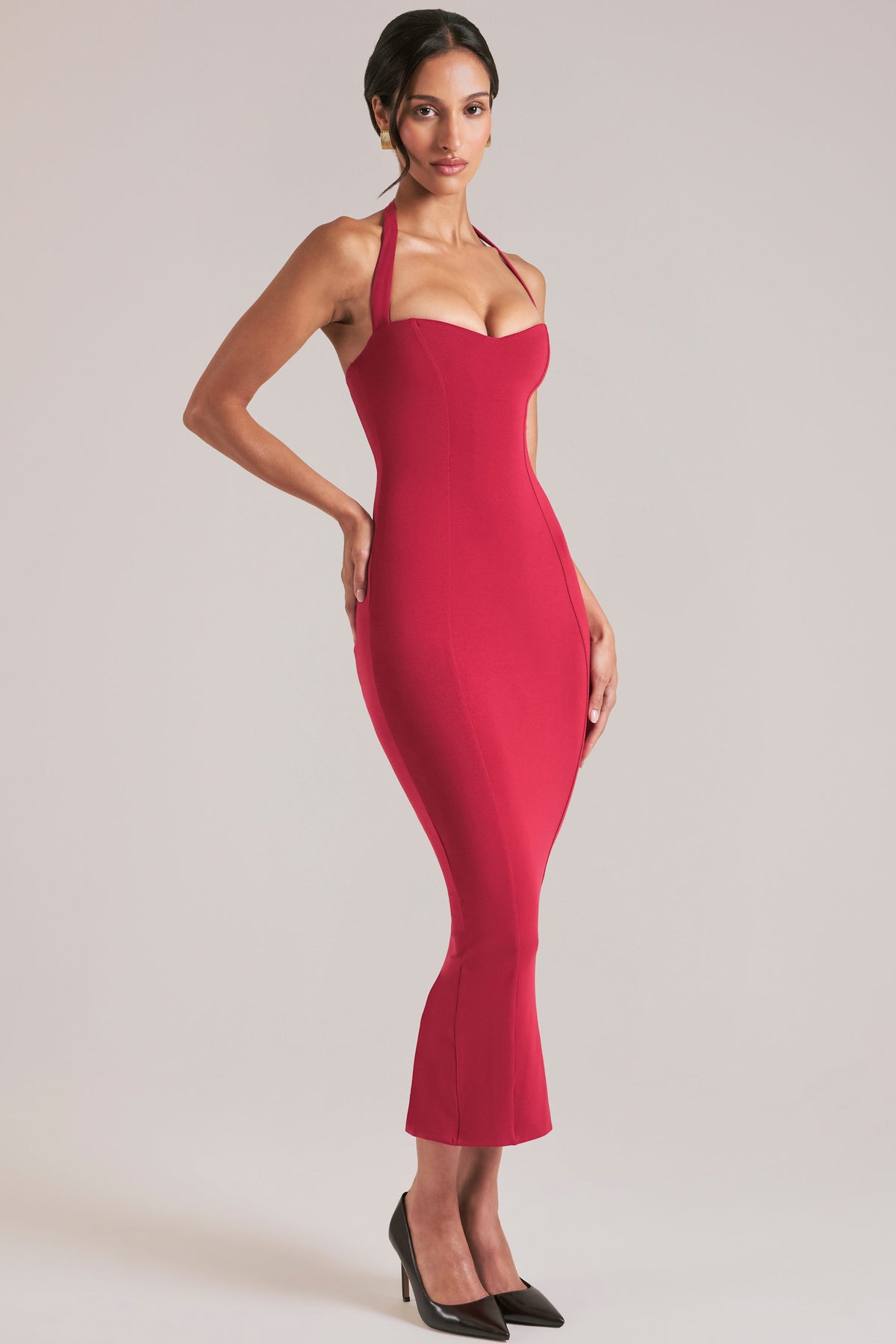 ⁣⁢Neckholder-Midaxikleid in Kirschrot⁤⁣