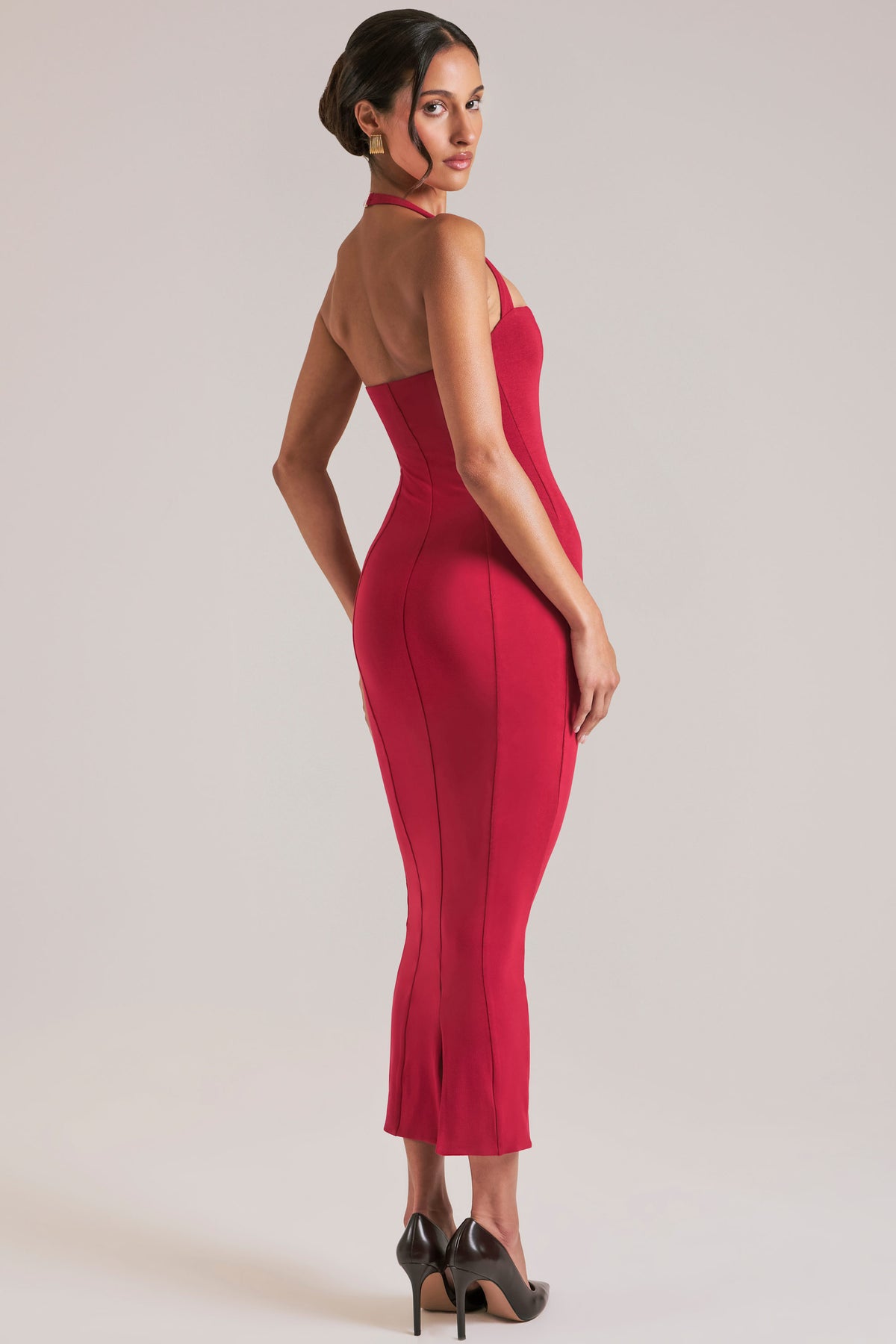 ⁣⁢Neckholder-Midaxikleid in Kirschrot⁤⁣