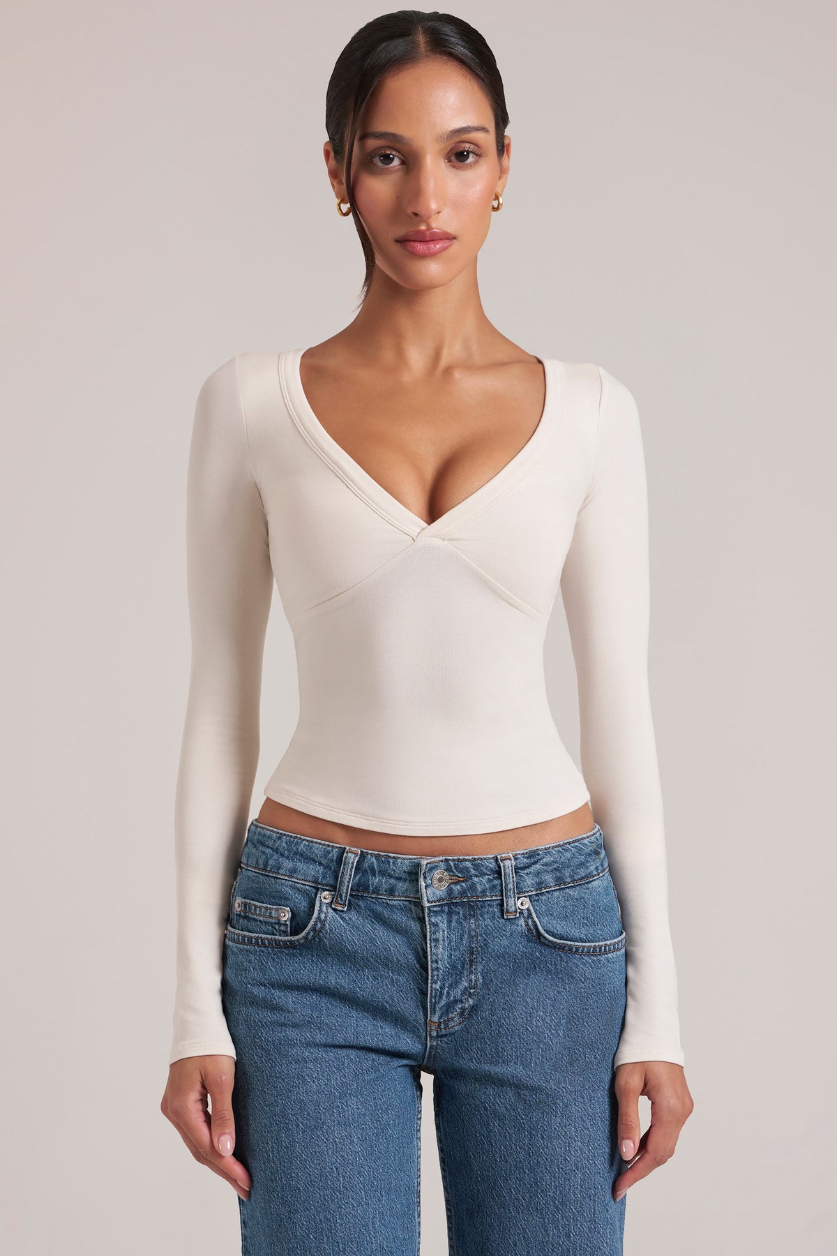 ⁣⁢V-Ausschnitt Langarmshirt in Vanilla⁤⁣