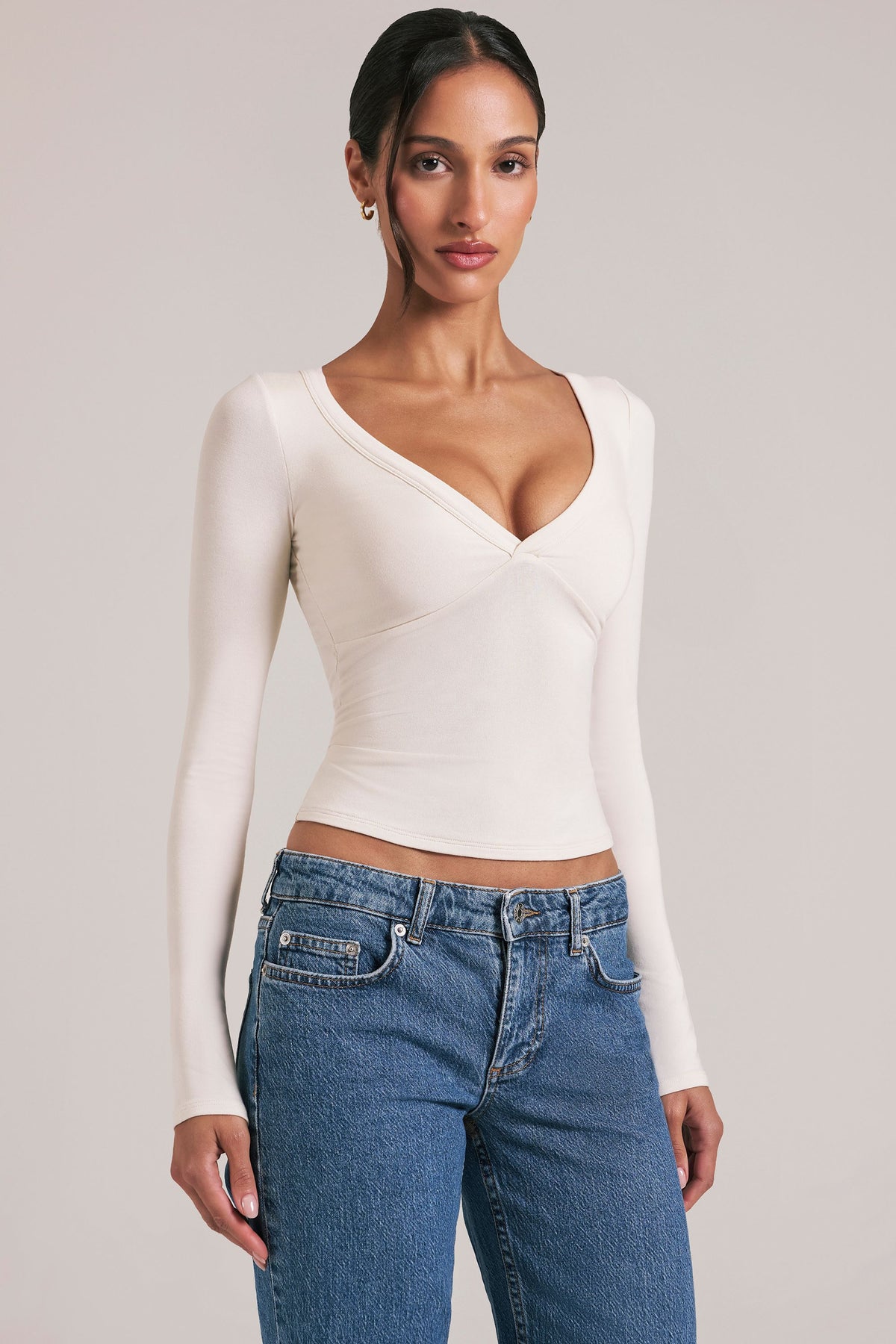 ⁣⁢V-Ausschnitt Langarmshirt in Vanilla⁤⁣
