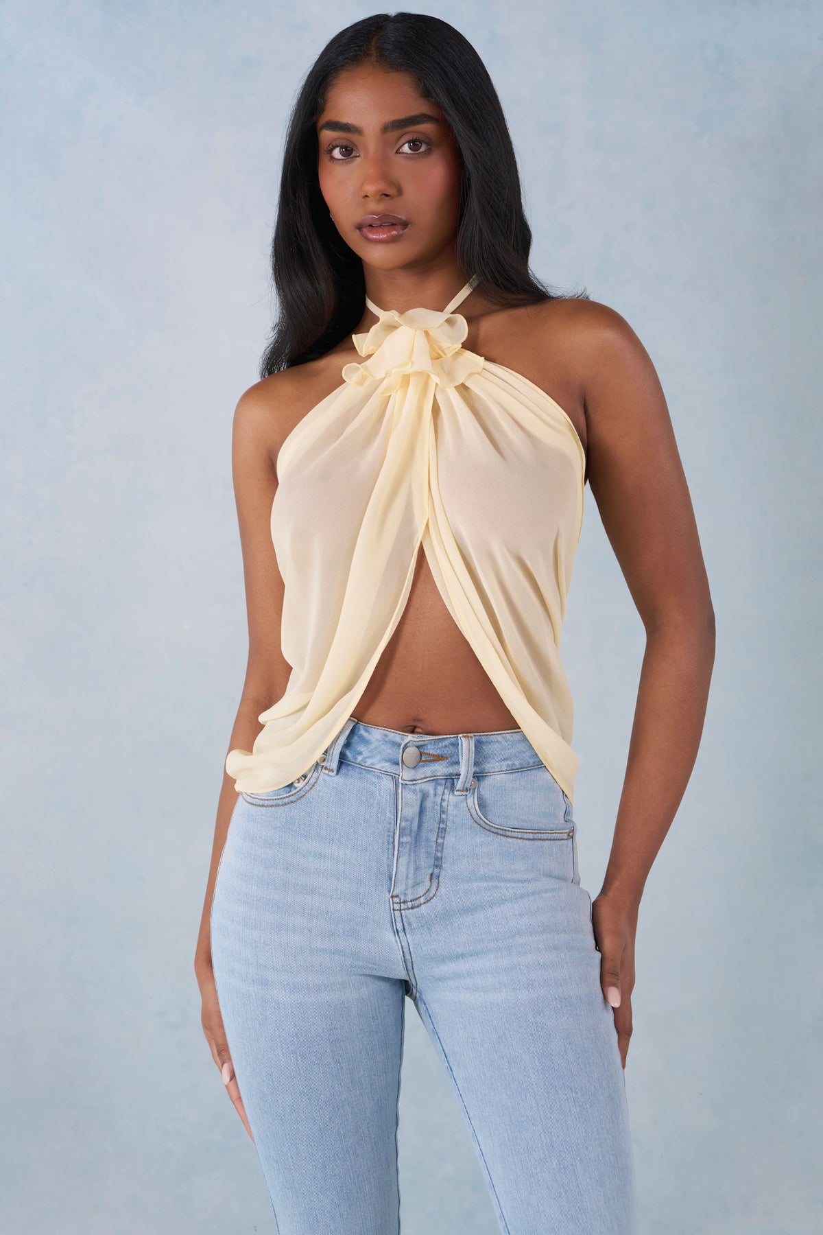 ⁣⁢Vorne offenes Neckholder-Top in Buttergelb⁤⁣