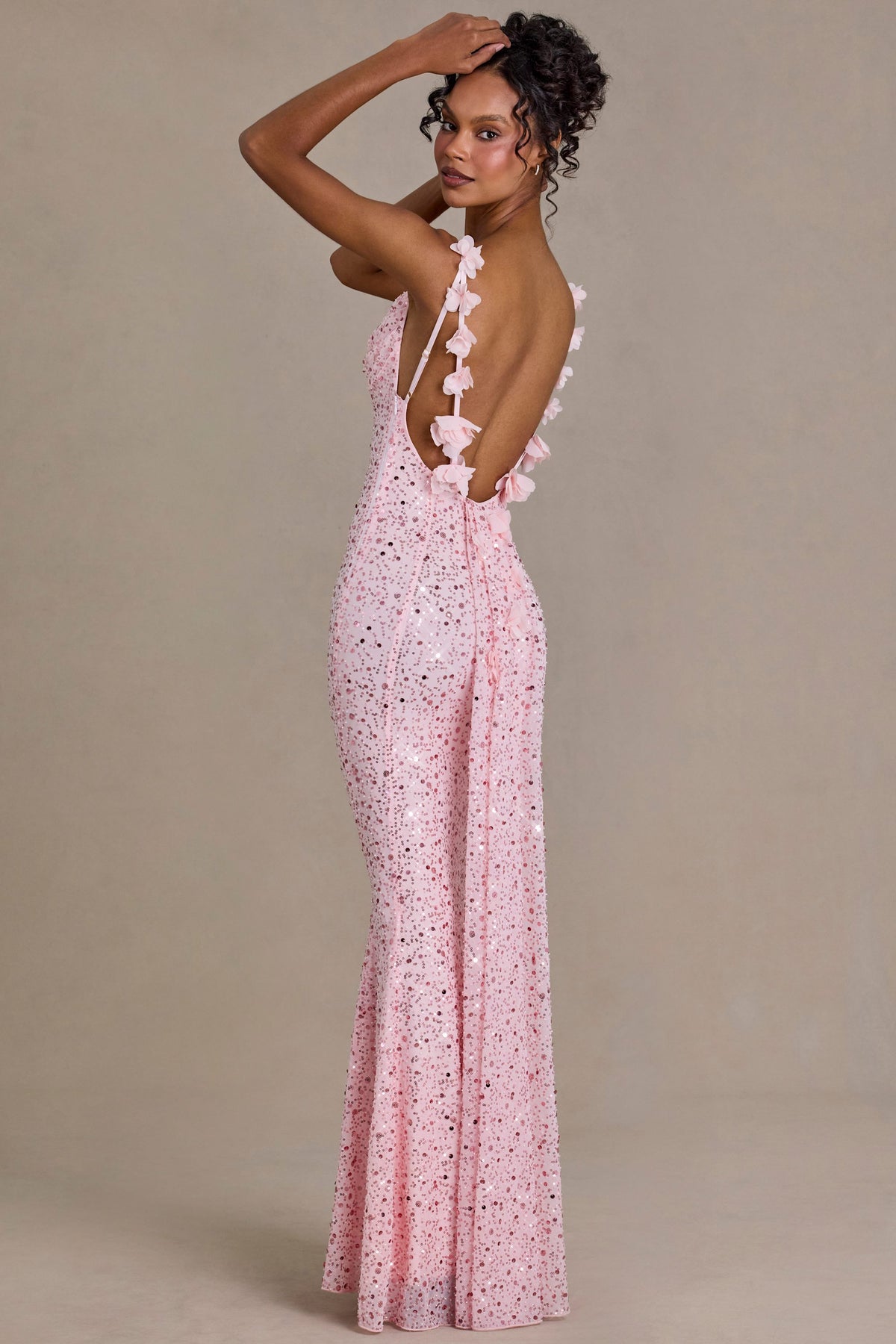 ⁣⁢Verziertes rückenfreies Maxikleid in Babyrosa⁤⁣ - 2