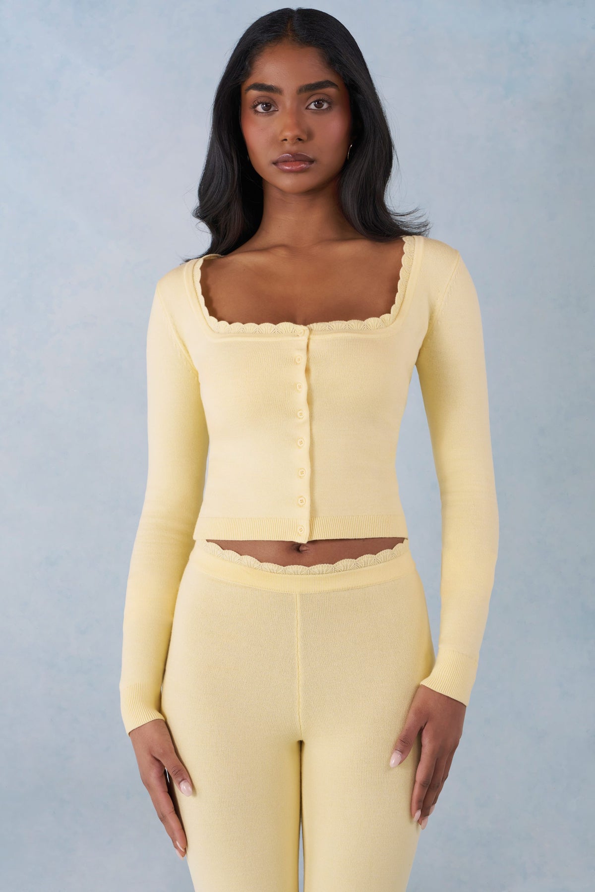 ⁣⁢Strick-Cardigan mit langen Ärmeln in Buttergelb⁤⁣