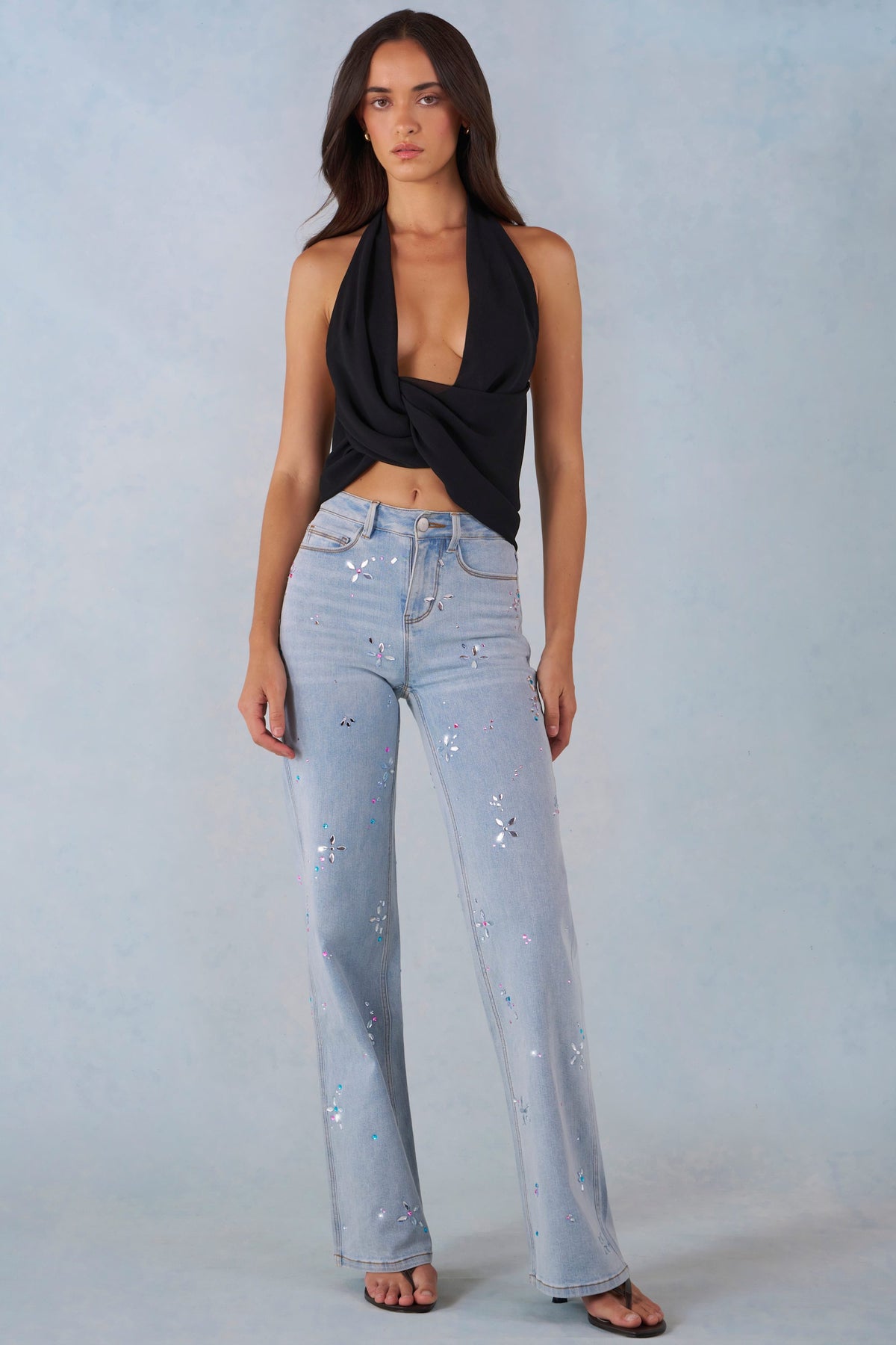 ⁣⁢Jeans mit geradem Bein und mittlerer Leibhöhe in hellem Denim⁤⁣