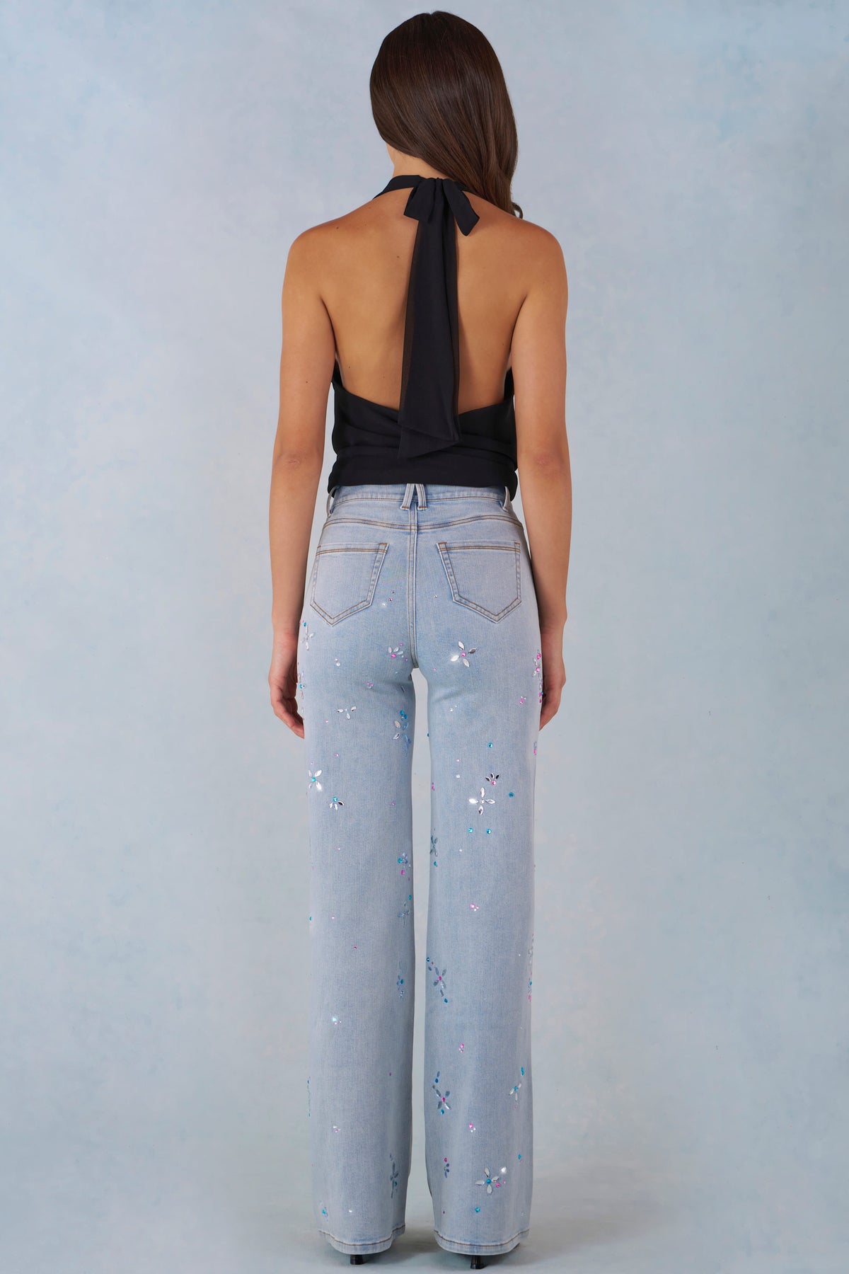 ⁣⁢Jeans mit geradem Bein und mittlerer Leibhöhe in hellem Denim⁤⁣