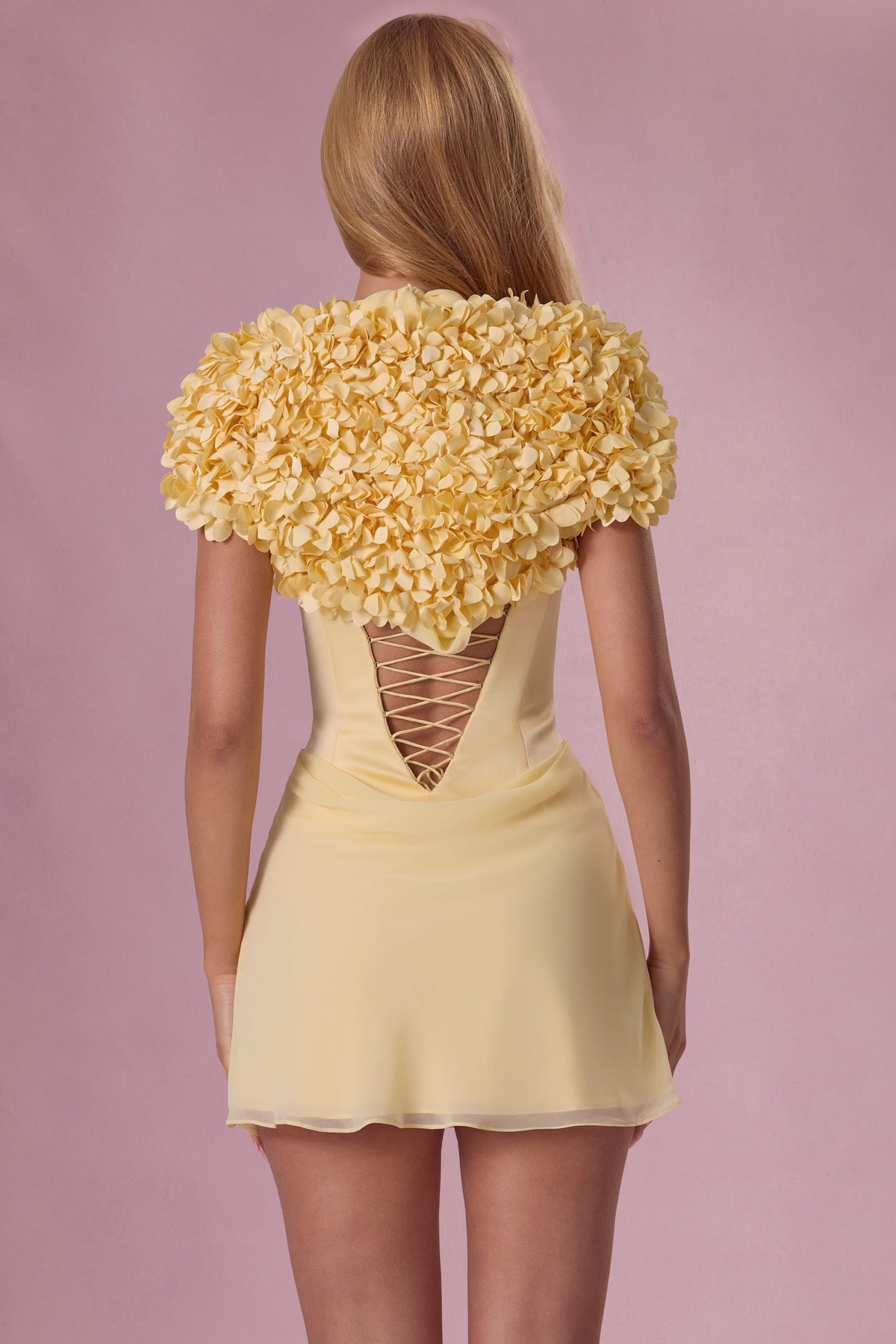 ⁣⁢Cropped Bolero in Butter⁤⁣