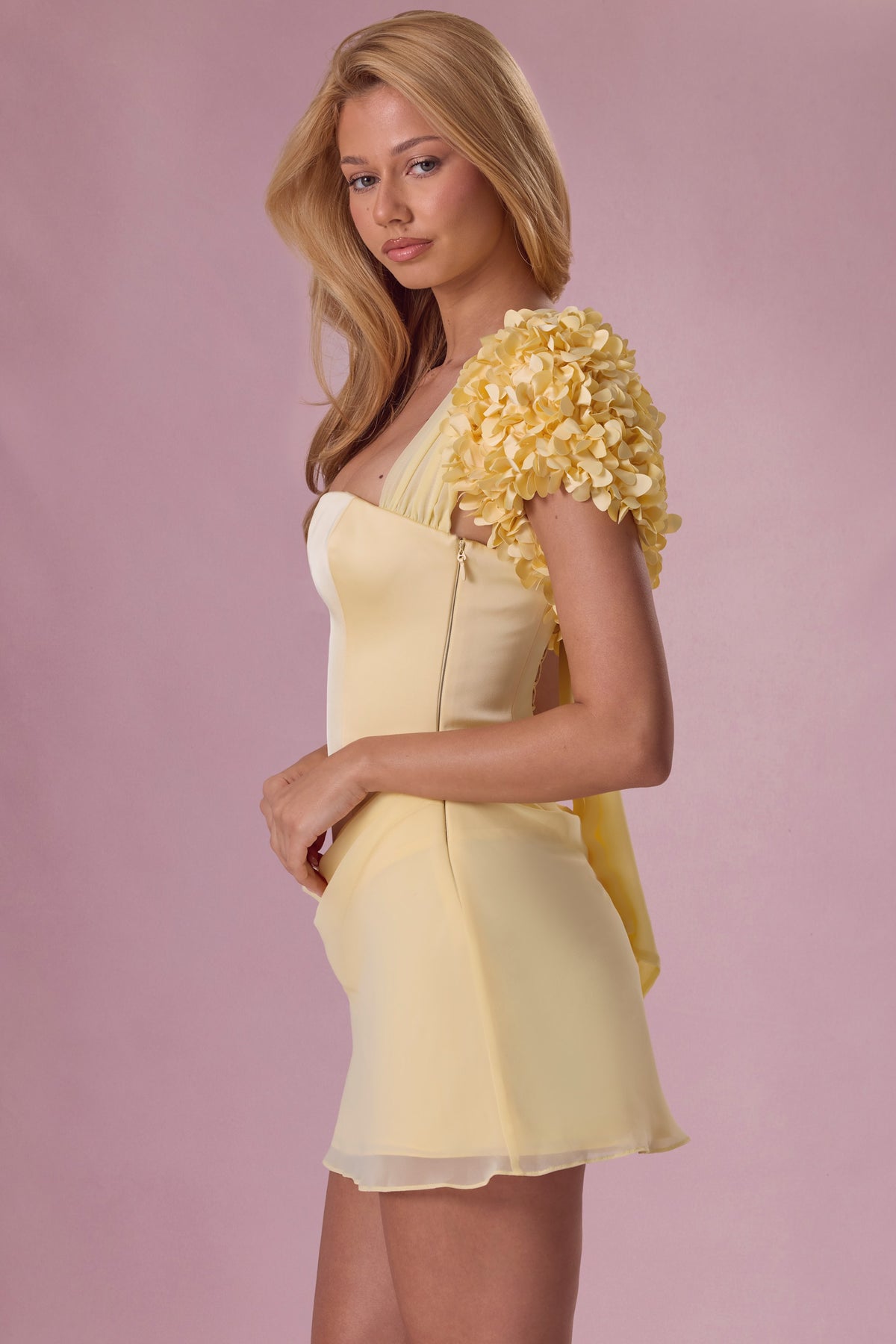 ⁣⁢Cropped Bolero in Butter⁤⁣