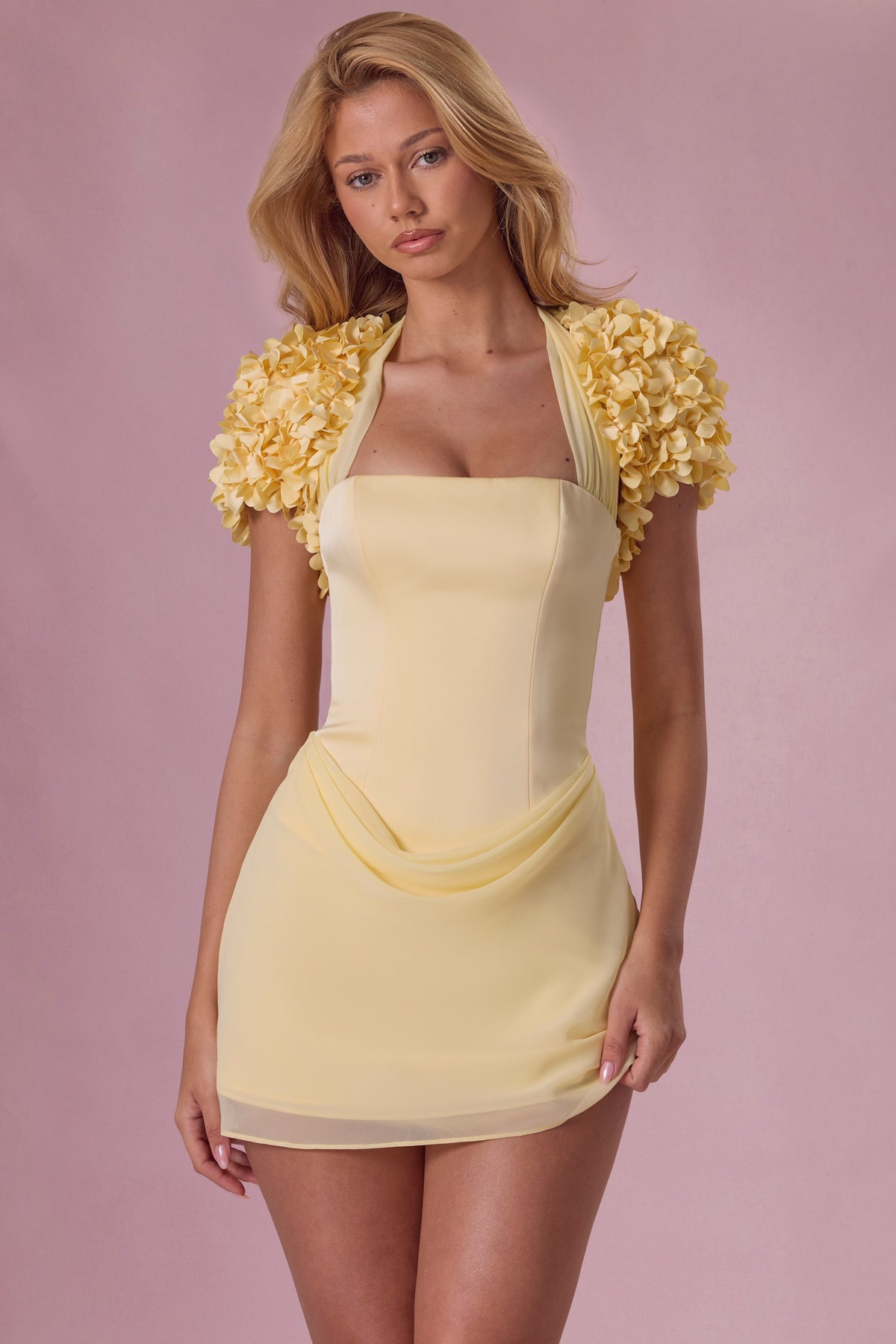 ⁣⁢Cropped Bolero in Butter⁤⁣