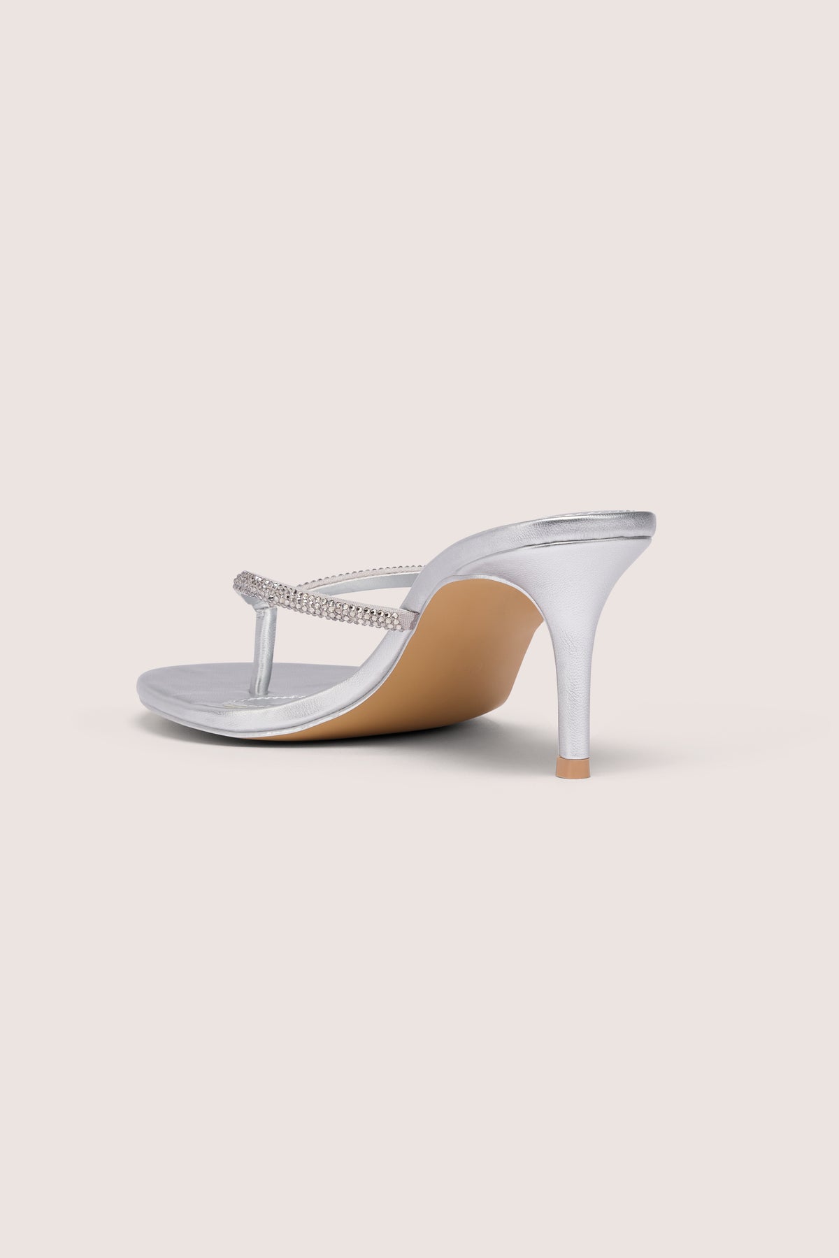 ⁣⁢Sandaletten mit Absatz in Silber⁤⁣