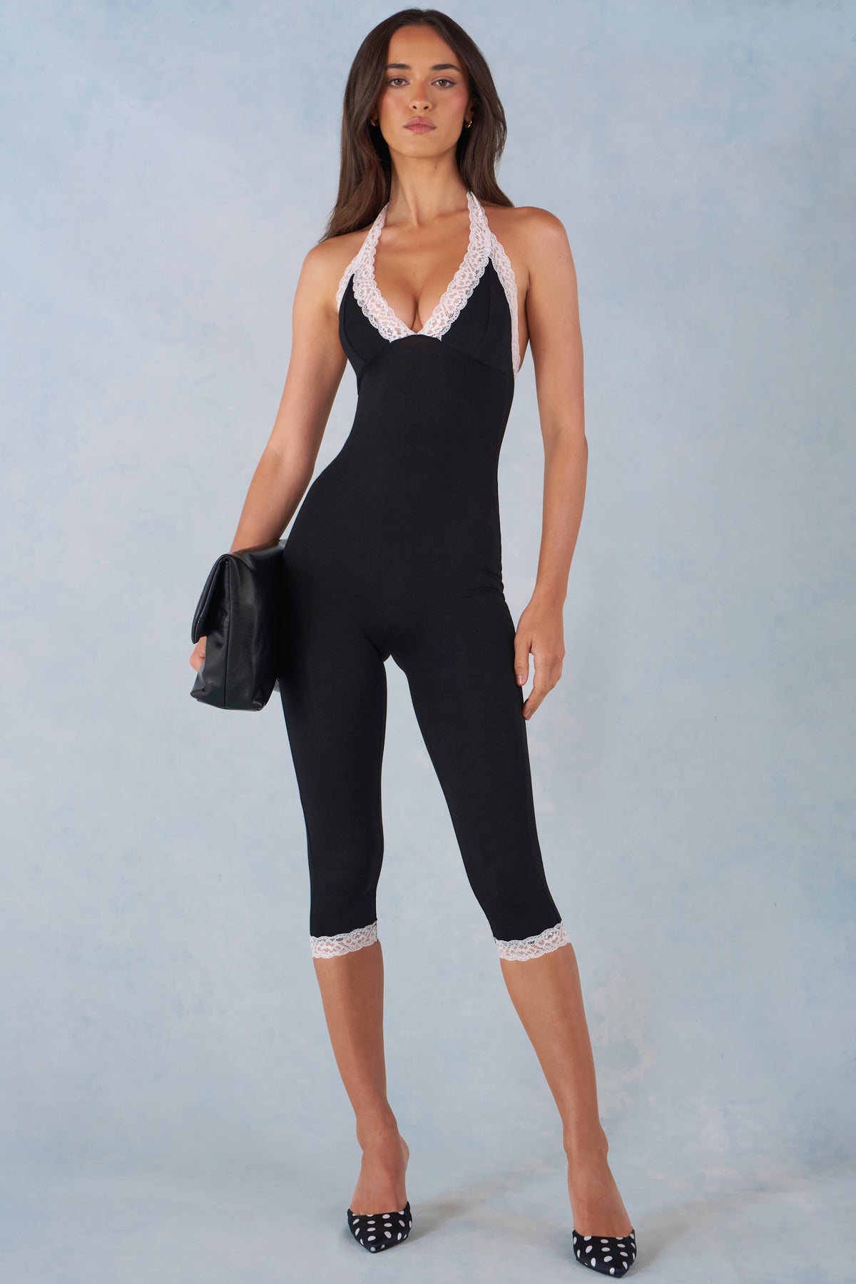 ⁣⁢Modal Jumpsuit mit Spitzenbesatz Capri in Schwarz⁤⁣ - 1