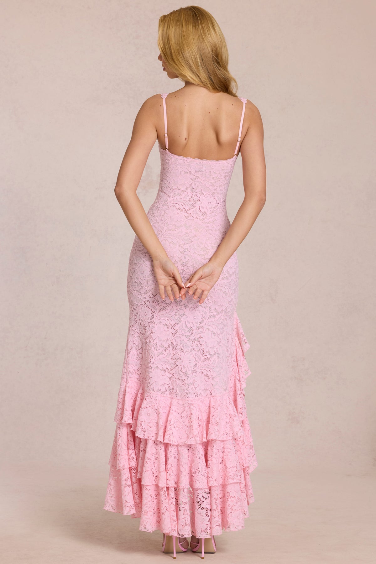 ⁣⁢Spitzen-Maxikleid mit Rüschen in Blütenrosa⁤⁣