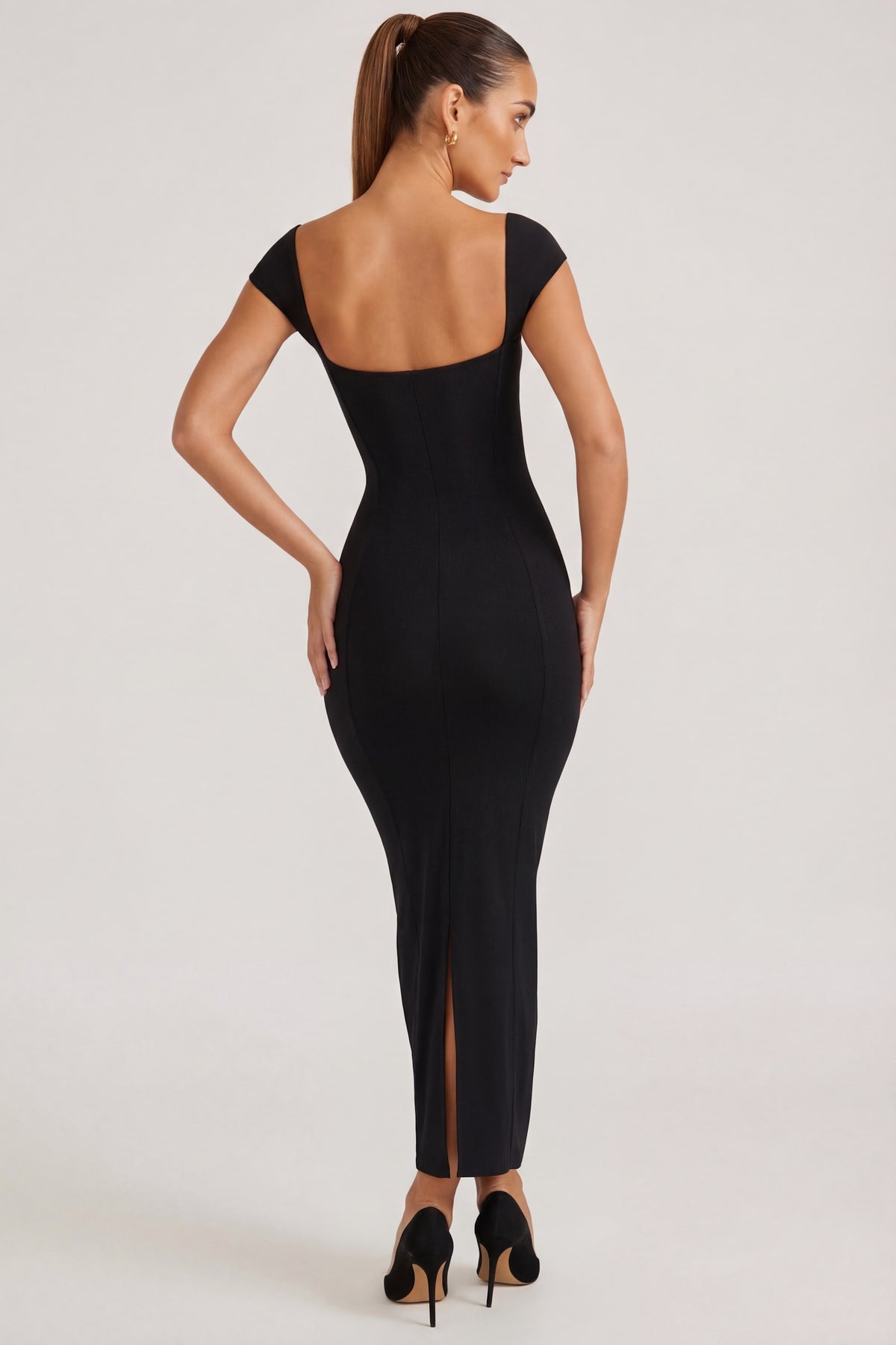 ⁣⁢Maxikleid mit Herzausschnitt in Schwarz⁤⁣ - 2