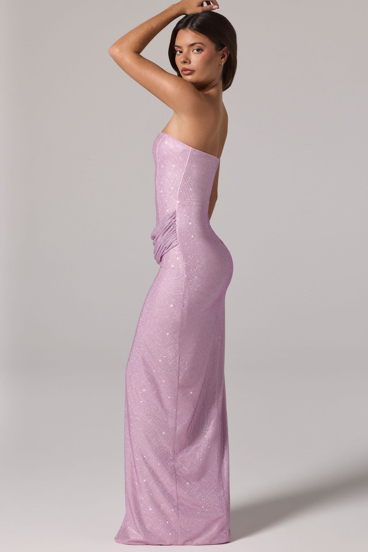 ⁣⁢Maxikleid mit Bandeau-Wasserfallausschnitt und Taillenverzierung in Lavendel⁤⁣