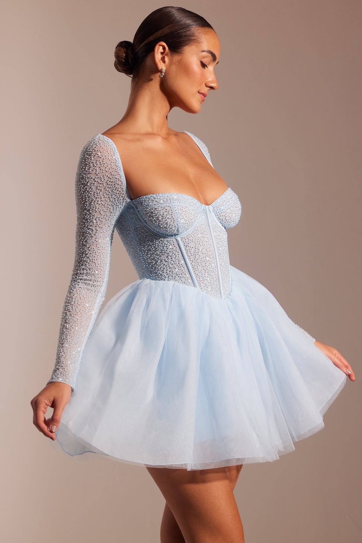 ⁣⁢Verziertes Langarm-Minikleid mit Tüllrock in Blau⁤⁣