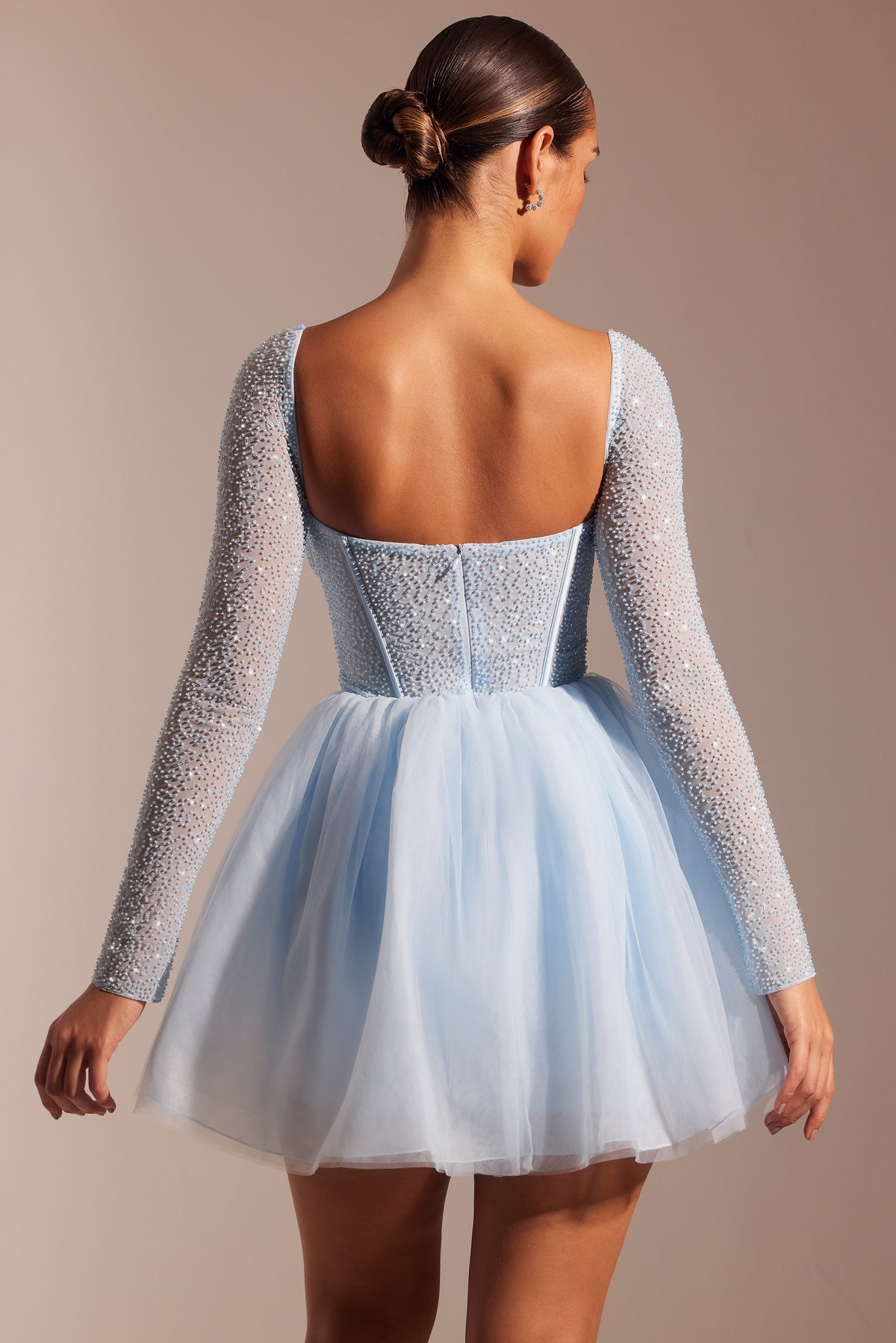 ⁣⁢Verziertes Langarm-Minikleid mit Tüllrock in Blau⁤⁣