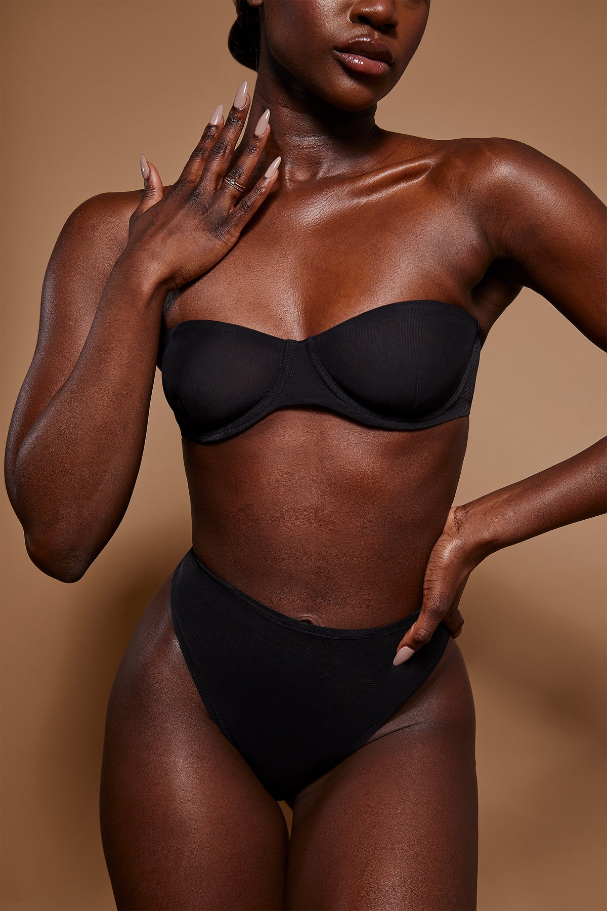 ⁣⁢Soft Mesh Trägerloser BH in Schwarz⁤⁣