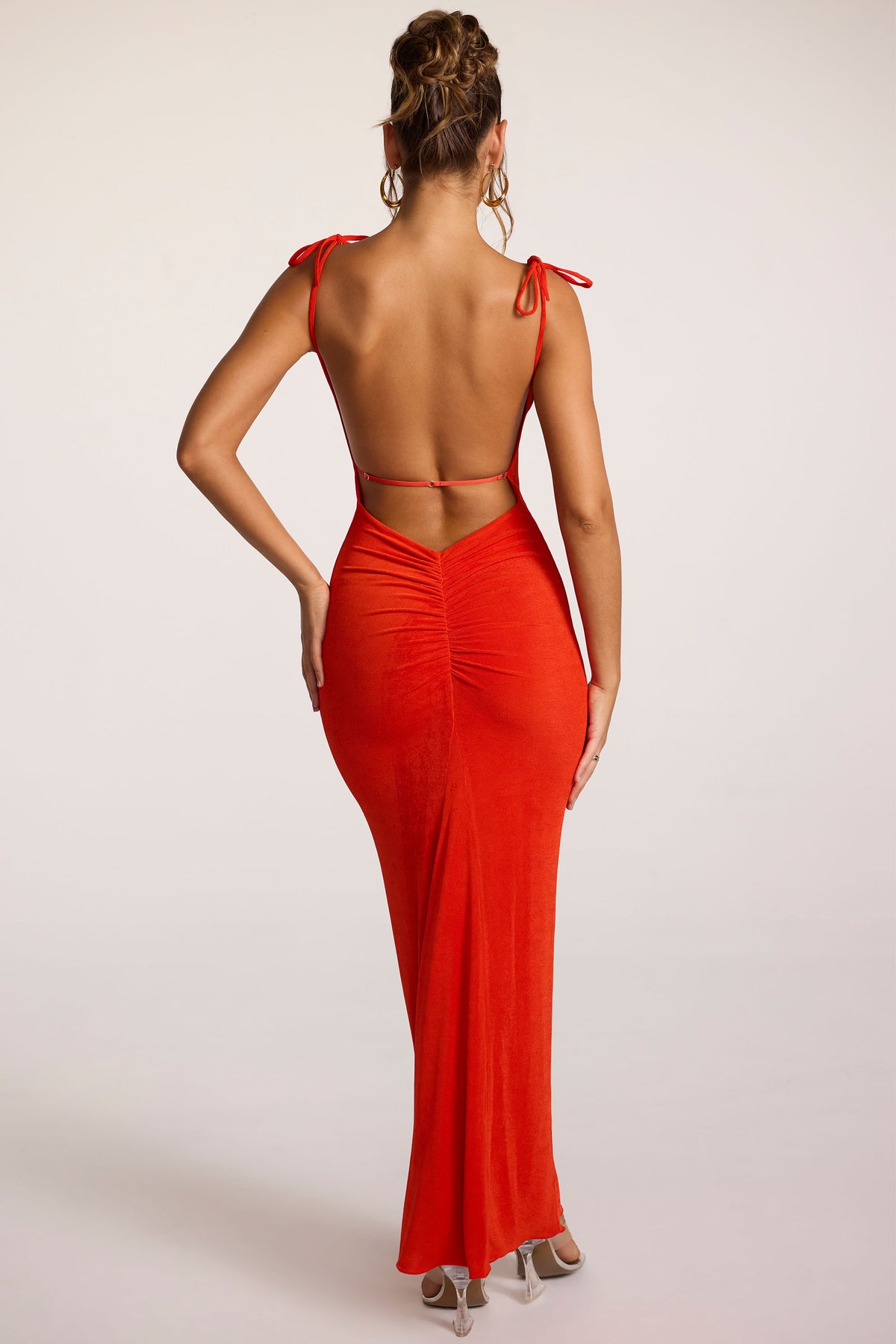 ⁣⁢Rückenfreies Maxikleid aus strukturiertem Jersey in Feuerrot⁤⁣