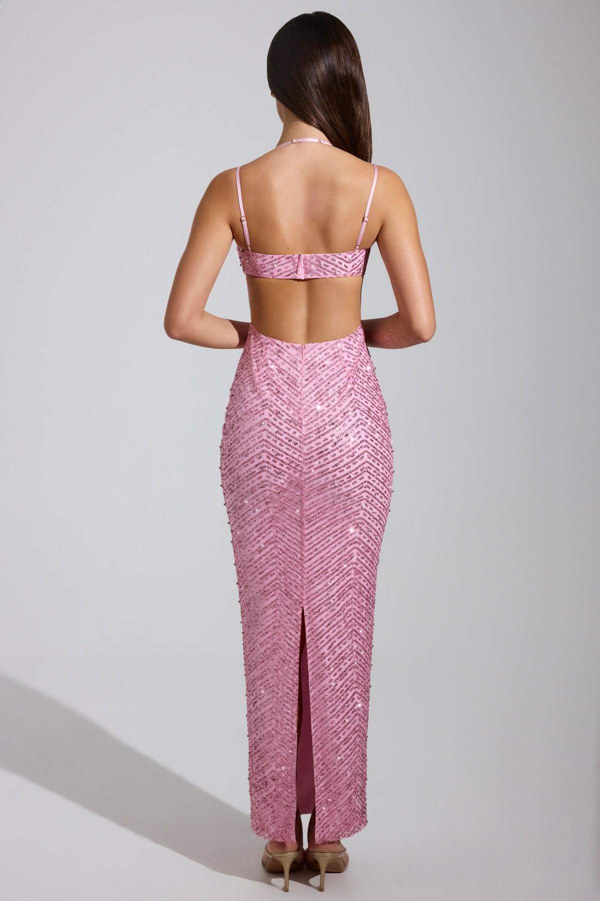 ⁣⁢Verziertes Maxikleid mit Wasserfallausschnitt in Pink⁤⁣