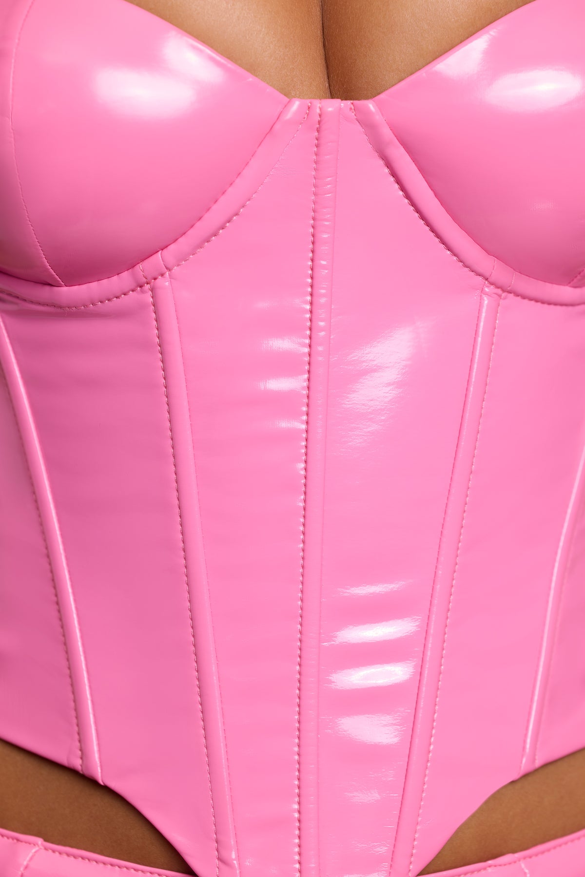 ⁣⁢Vinyl-Korsett-Crop-Top mit Bügel in Pink⁤⁣