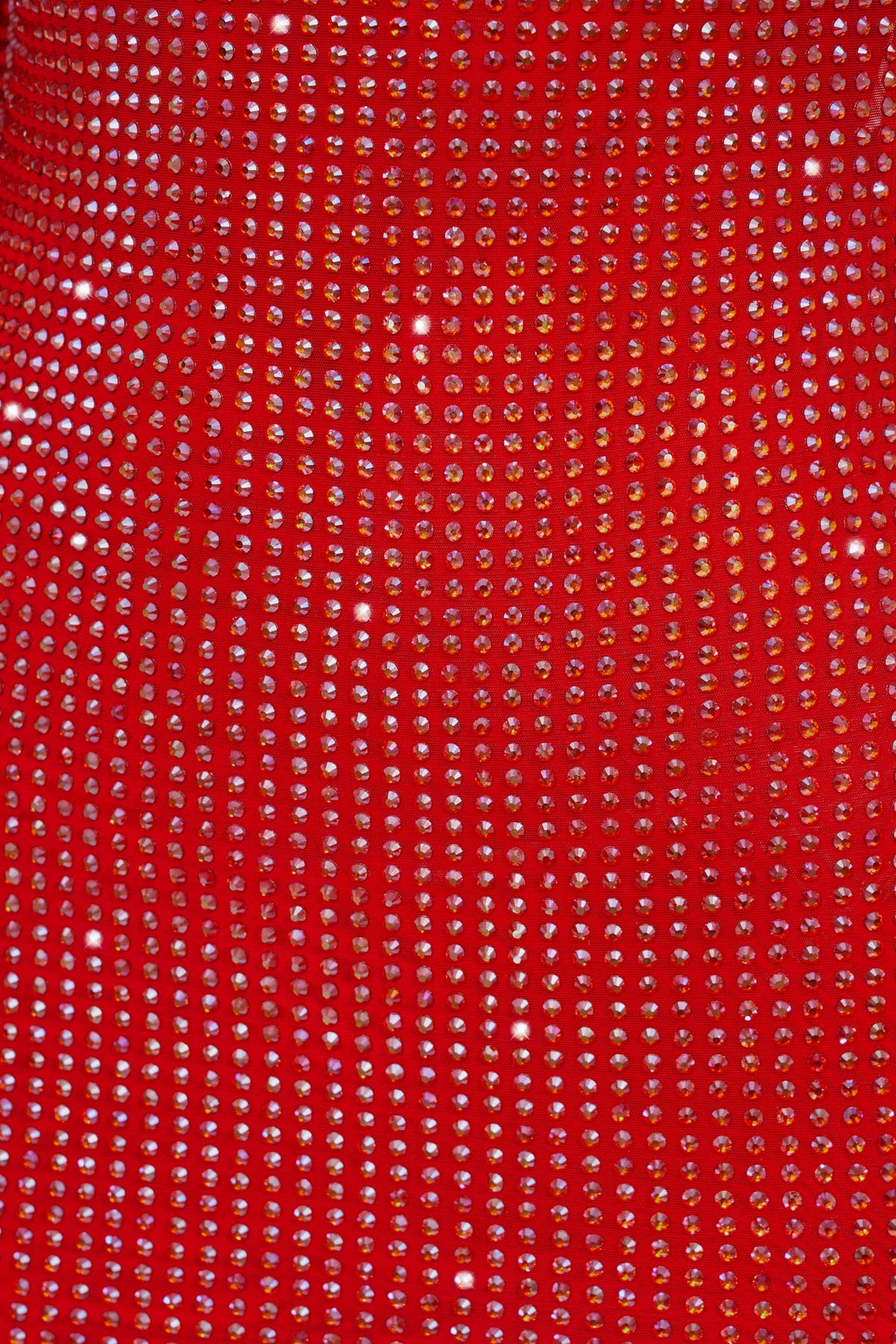 ⁣⁢Verziertes Minikleid mit hohem Kragen und Rückenausschnitt in Feuerrot⁤⁣