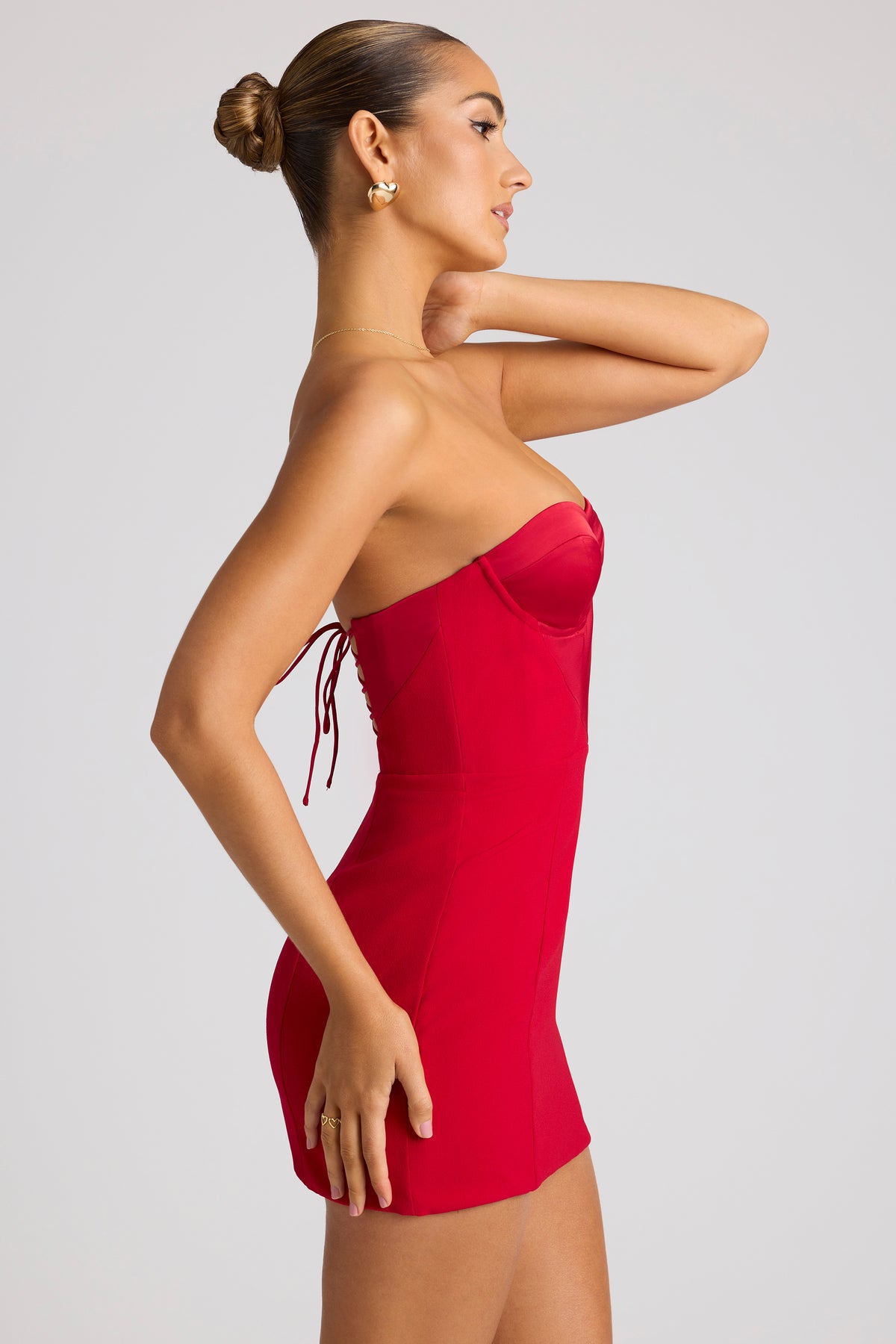 ⁣⁢Trägerloses A-Linien-Minikleid in Feuerrot⁤⁣