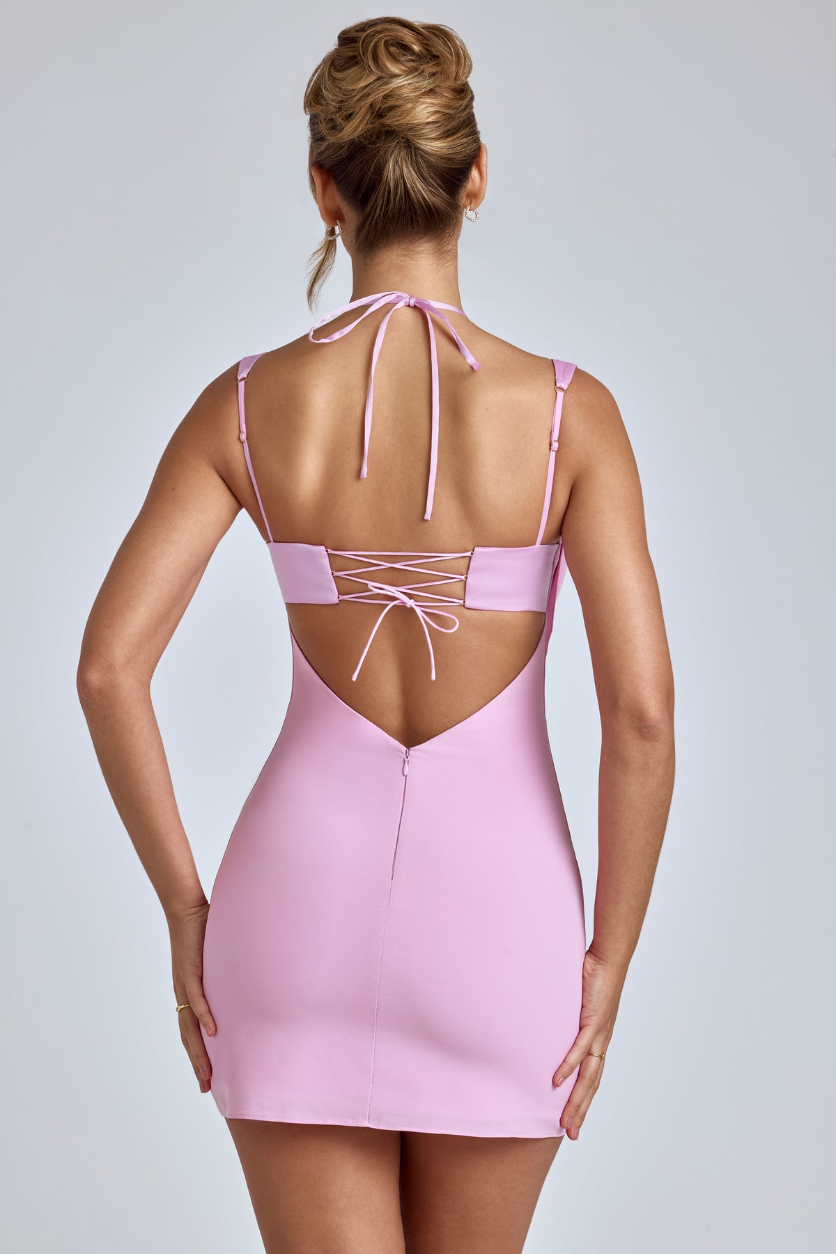 ⁣⁢A-Linien-Minikleid mit Wasserfallausschnitt in Bubblegum Pink⁤⁣ - 2