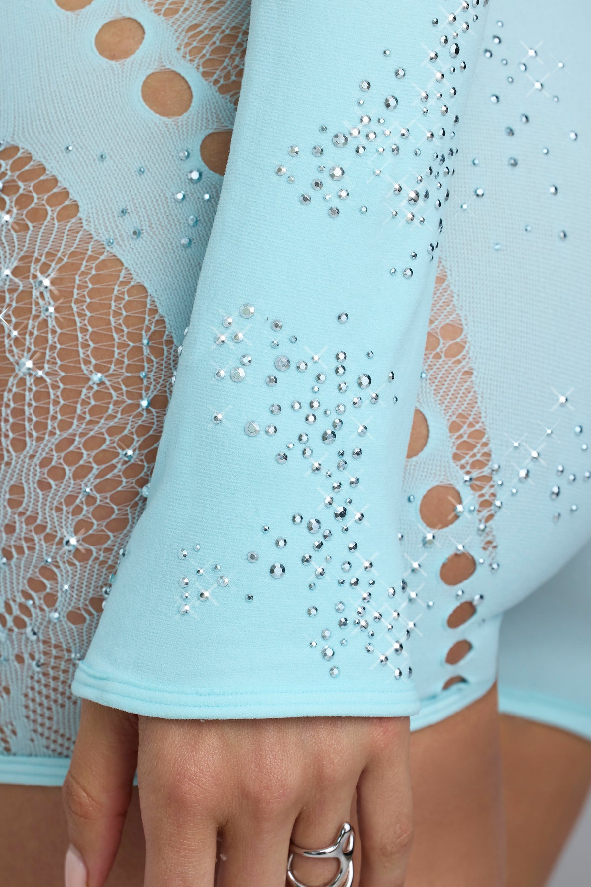 ⁣⁢Verzierter Cropped Shrug in Eisblau⁤⁣