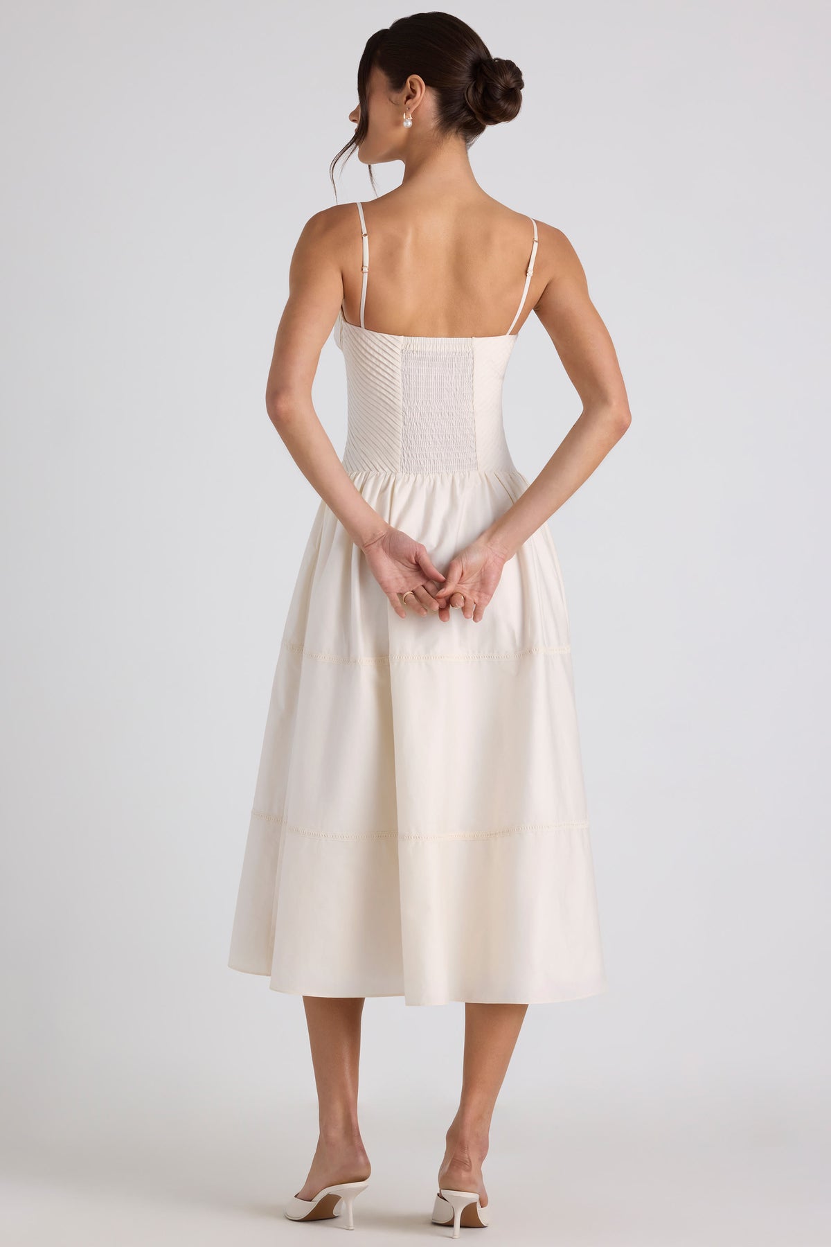 ⁣⁢Popeline-Midaxikleid mit Biesen und Spitzenbesatz in Elfenbein⁤⁣