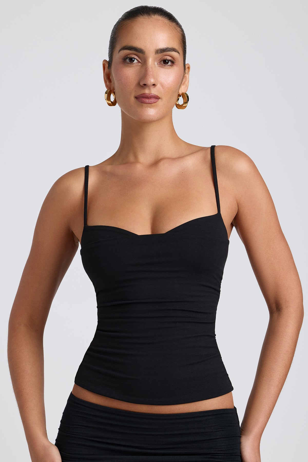 ⁣⁢Modal-Shirring-Tanktop mit Lagen-Look in Schwarz⁤⁣