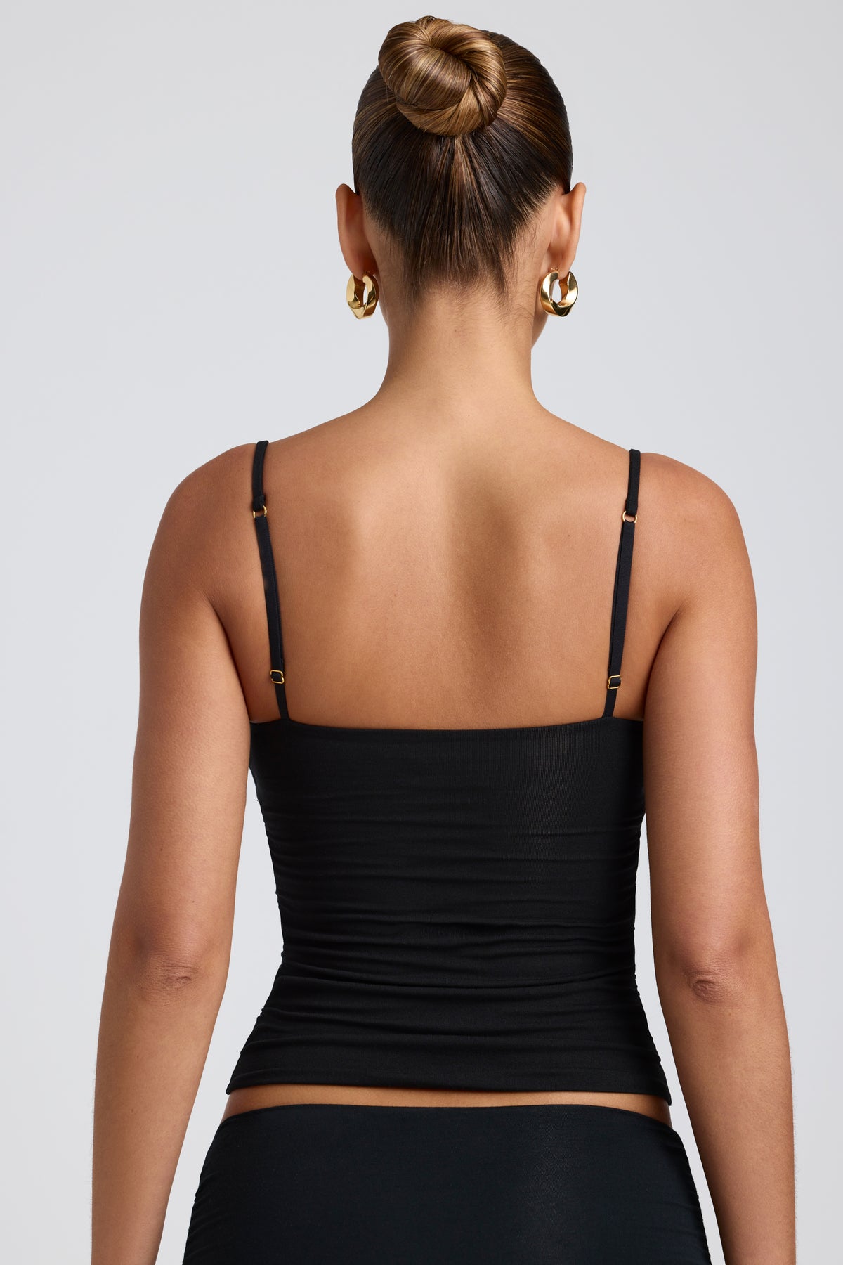 ⁣⁢Modal-Shirring-Tanktop mit Lagen-Look in Schwarz⁤⁣