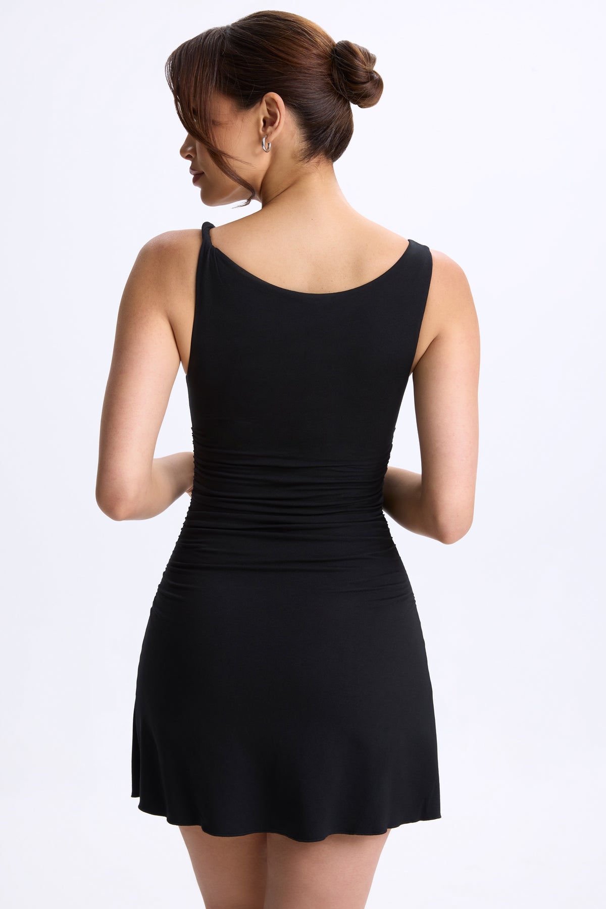 ⁣⁢Modal gerafftes A-Linien-Mikrominikleid in Schwarz⁤⁣
