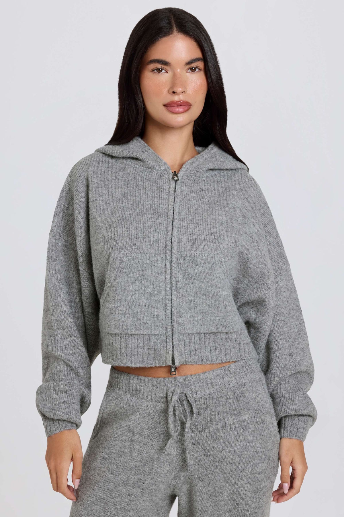 ⁣⁢Cropped Hoodie aus Soft Knit mit Reißverschluss in Grau⁤⁣