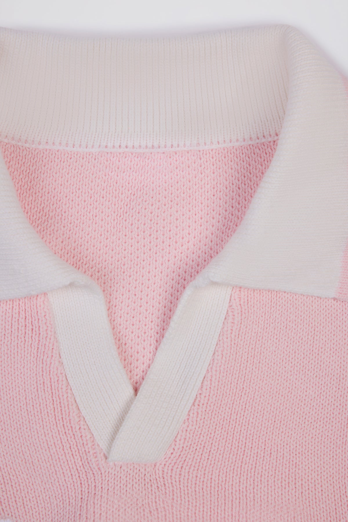 ⁣⁢Oversized-Pullover mit V-Ausschnitt aus Baumwolljersey in Puderrosa⁤⁣
