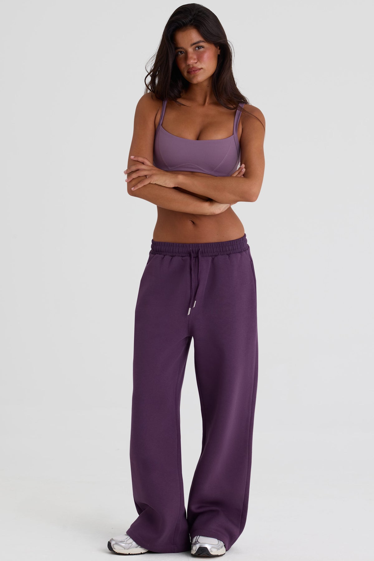 ⁣⁢Jogginghosen aus gebürstetem Jersey mit weitem Bein in Pflaume⁤⁣