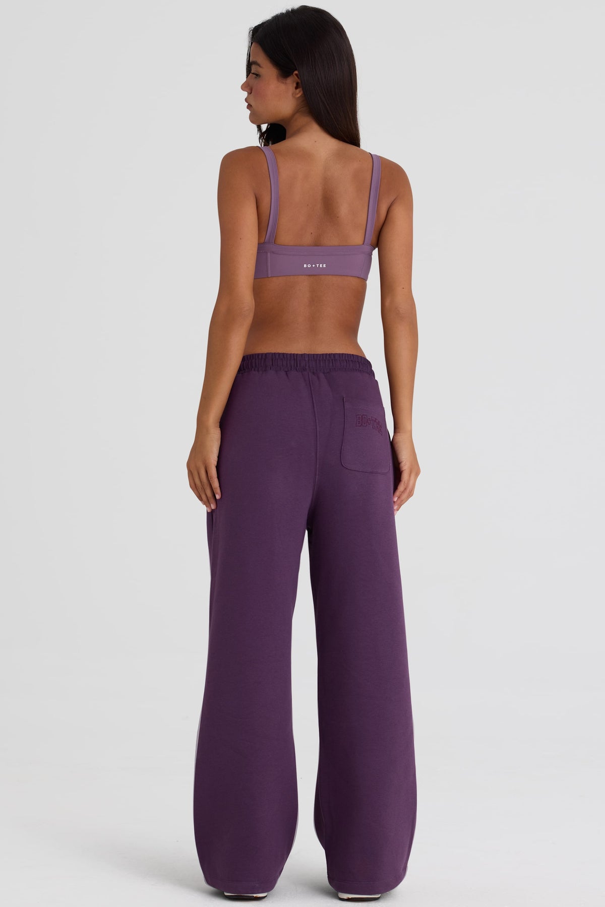 ⁣⁢Jogginghosen aus gebürstetem Jersey mit weitem Bein in Pflaume⁤⁣