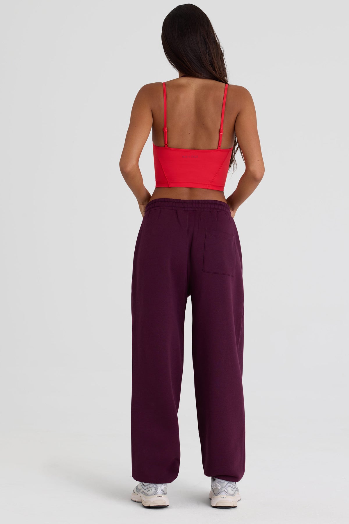 ⁣⁢Jogginghose mit mittlerer Leibhöhe und entspannter Passform aus gebürstetem Baumwoll-Jersey in Burgundy⁤⁣