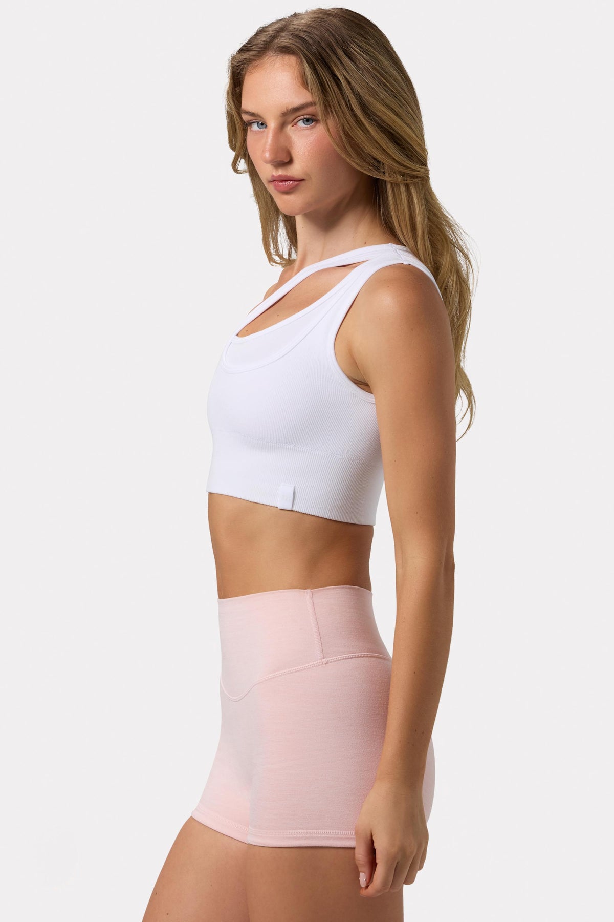 ⁣⁢Nahtloser Soft-Rib-Asymmetrie-Sport-BH in Weiß⁤⁣