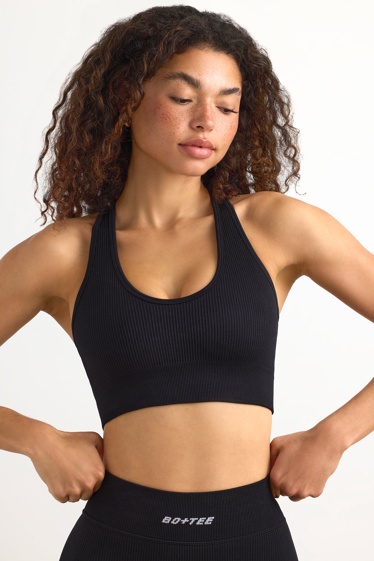 ⁣⁢FlexiRib Racerback Sport-BH in Schwarz⁤⁣