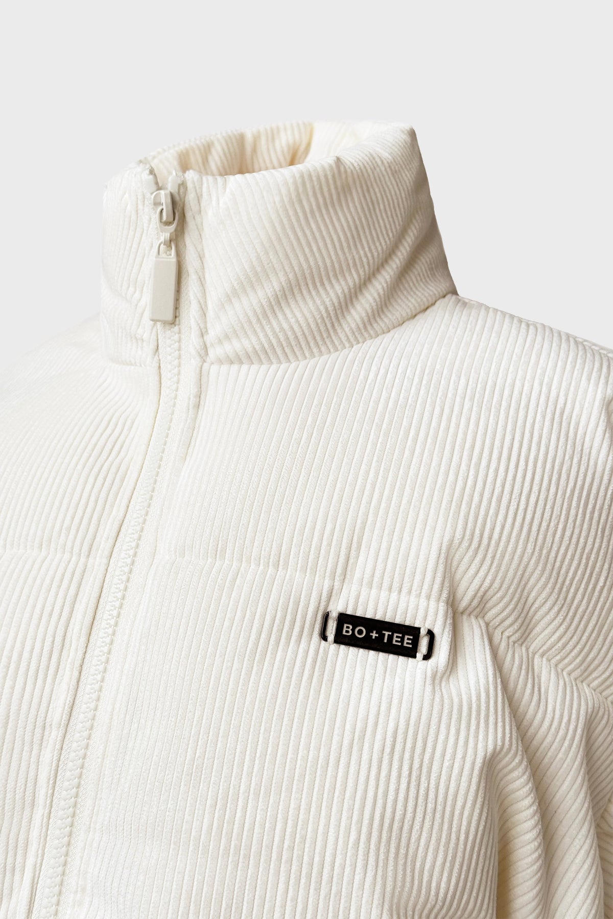 ⁣⁢Cord-Stepp-Pufferjacke in Ivory⁤⁣