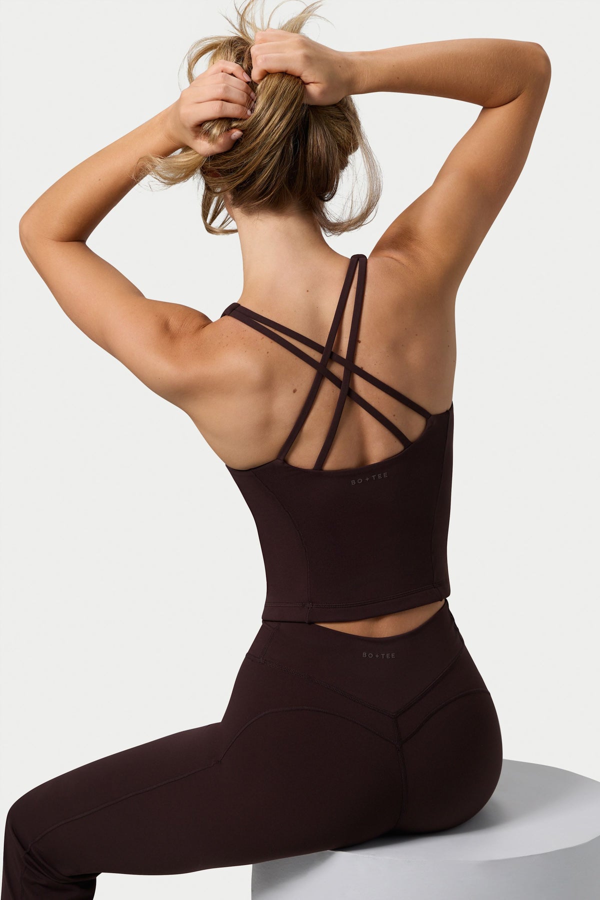 ⁣⁢Soft Active Tanktop mit Herzausschnitt in Espresso⁤⁣