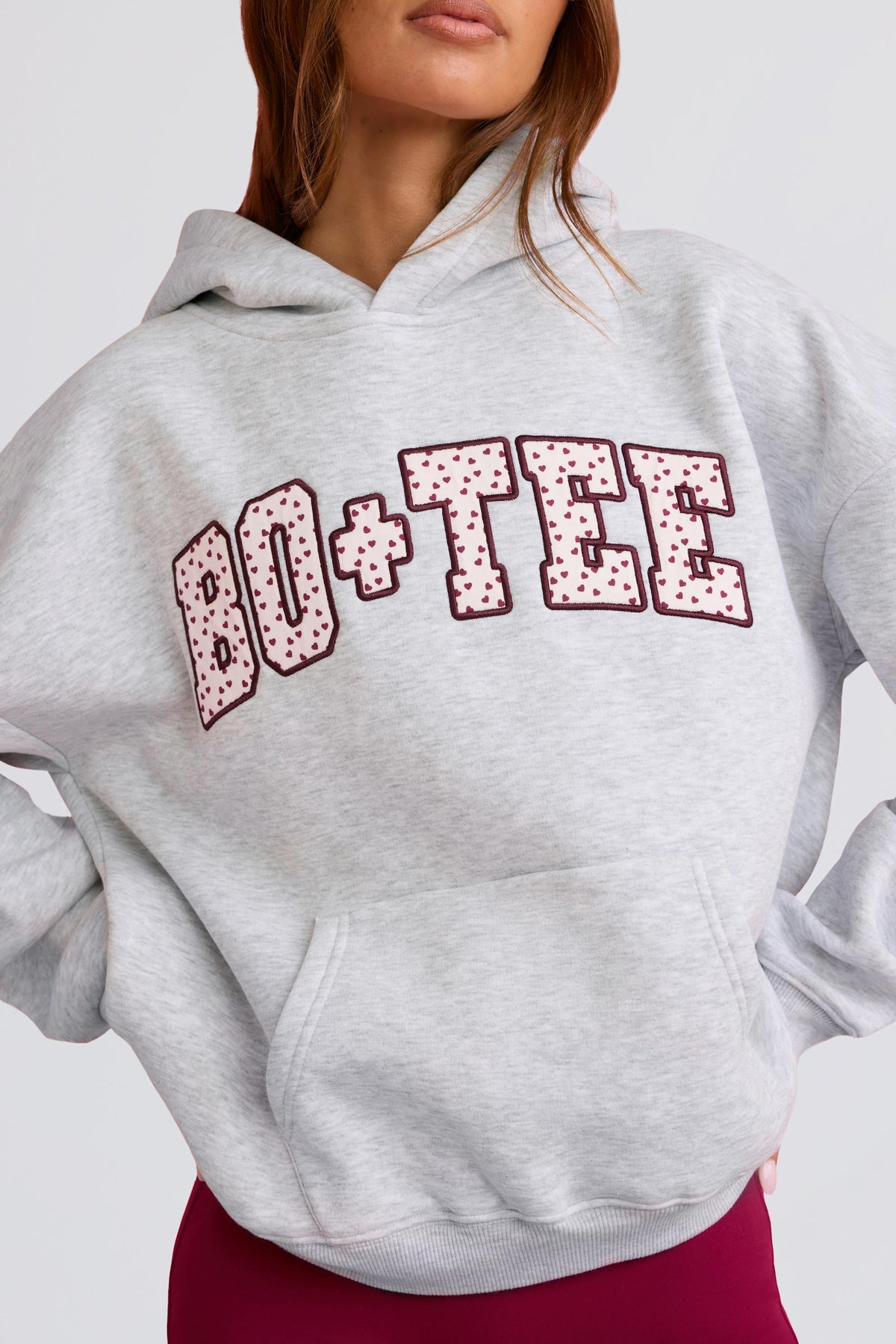 ⁣⁢Oversized-Hoodie mit Applikation in Grau⁤⁣