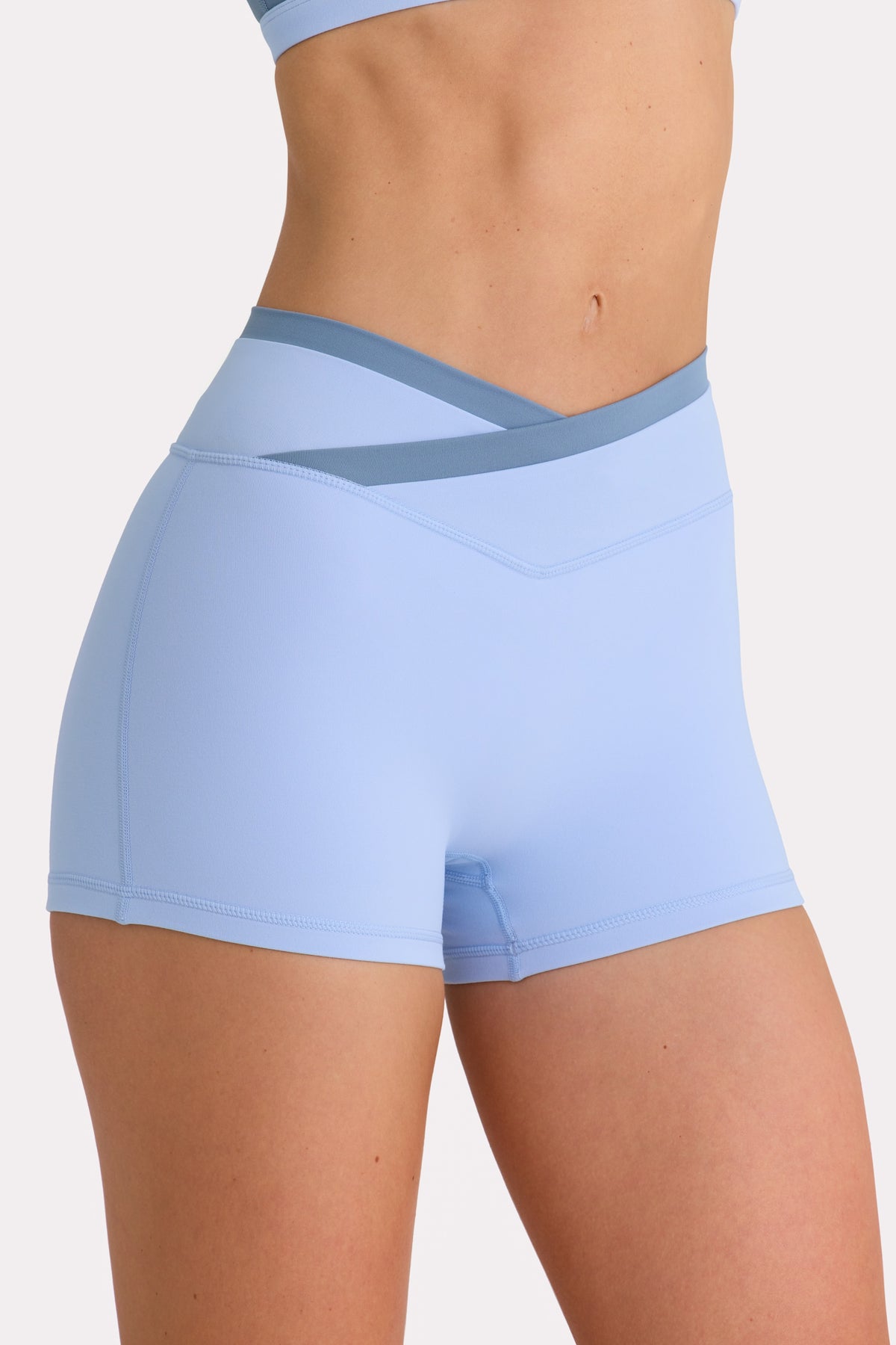 ⁣⁢Soft Active Shorts in Sky⁤⁣
