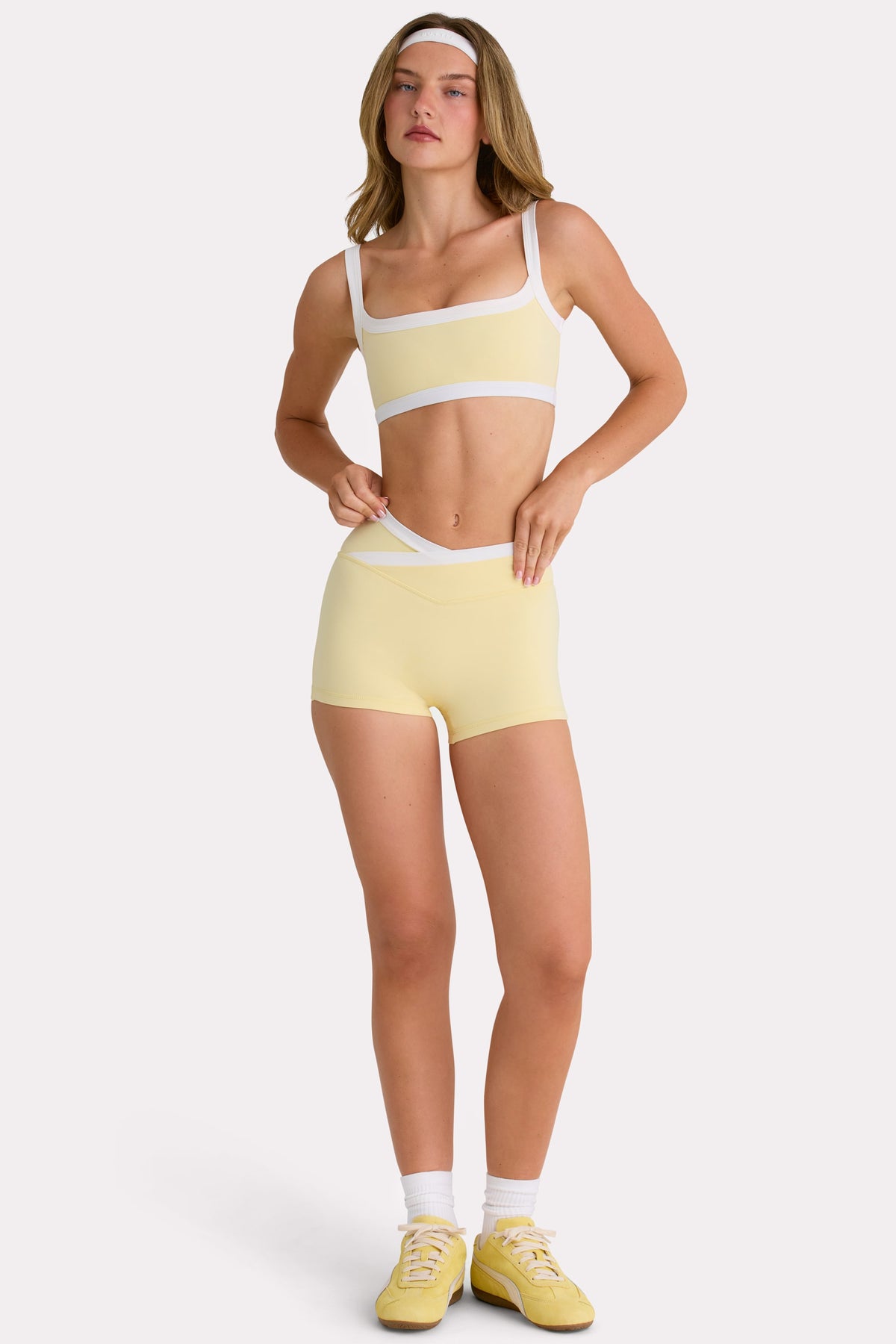 ⁣⁢Soft Active Shorts in Lemon⁤⁣