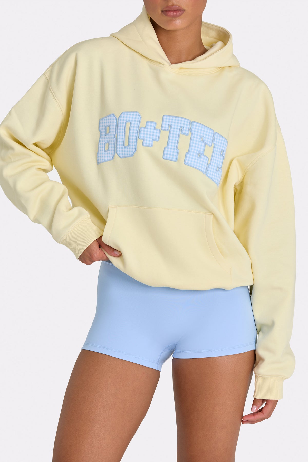 ⁣⁢Oversized Hoodie mit Applikation in Lemon⁤⁣ - 2