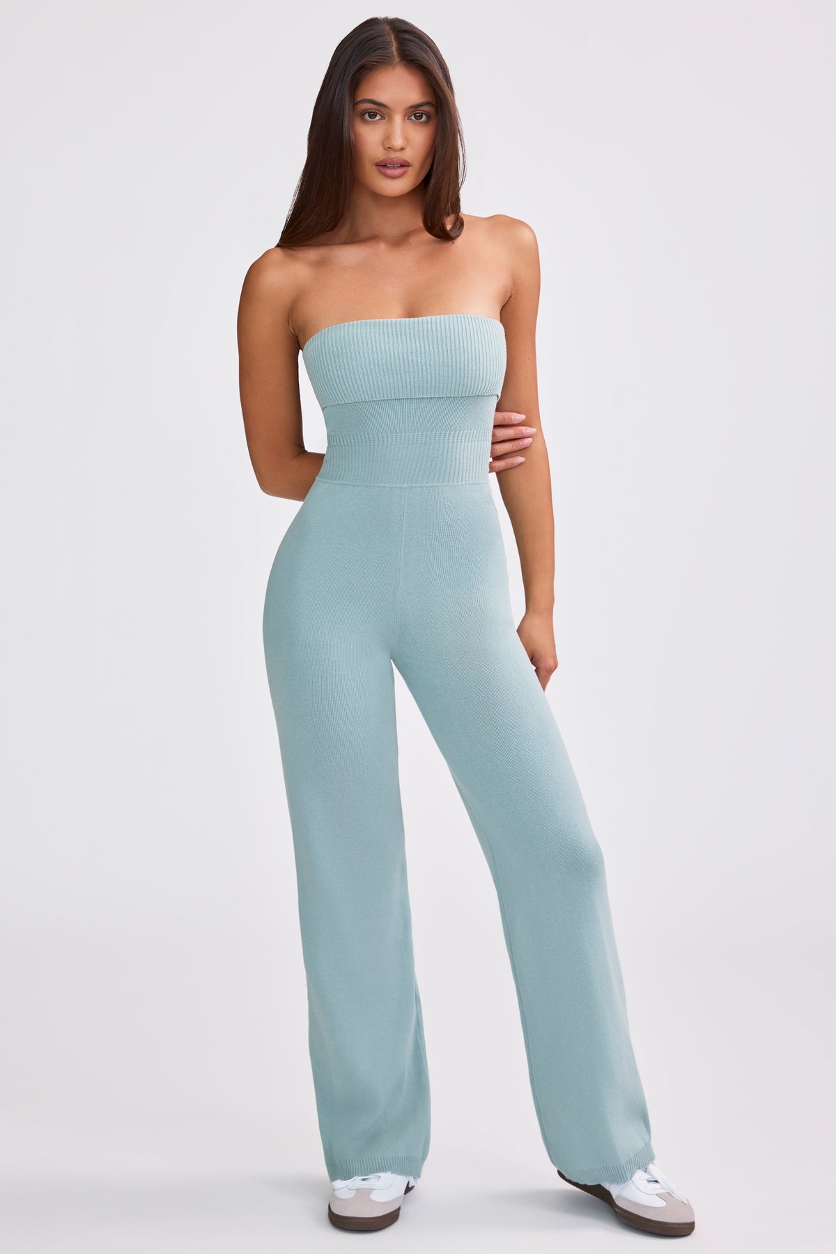 ⁣⁢Chunky Strick Bandeau Jumpsuit mit Kick Flare in Dusty Teal⁤⁣
