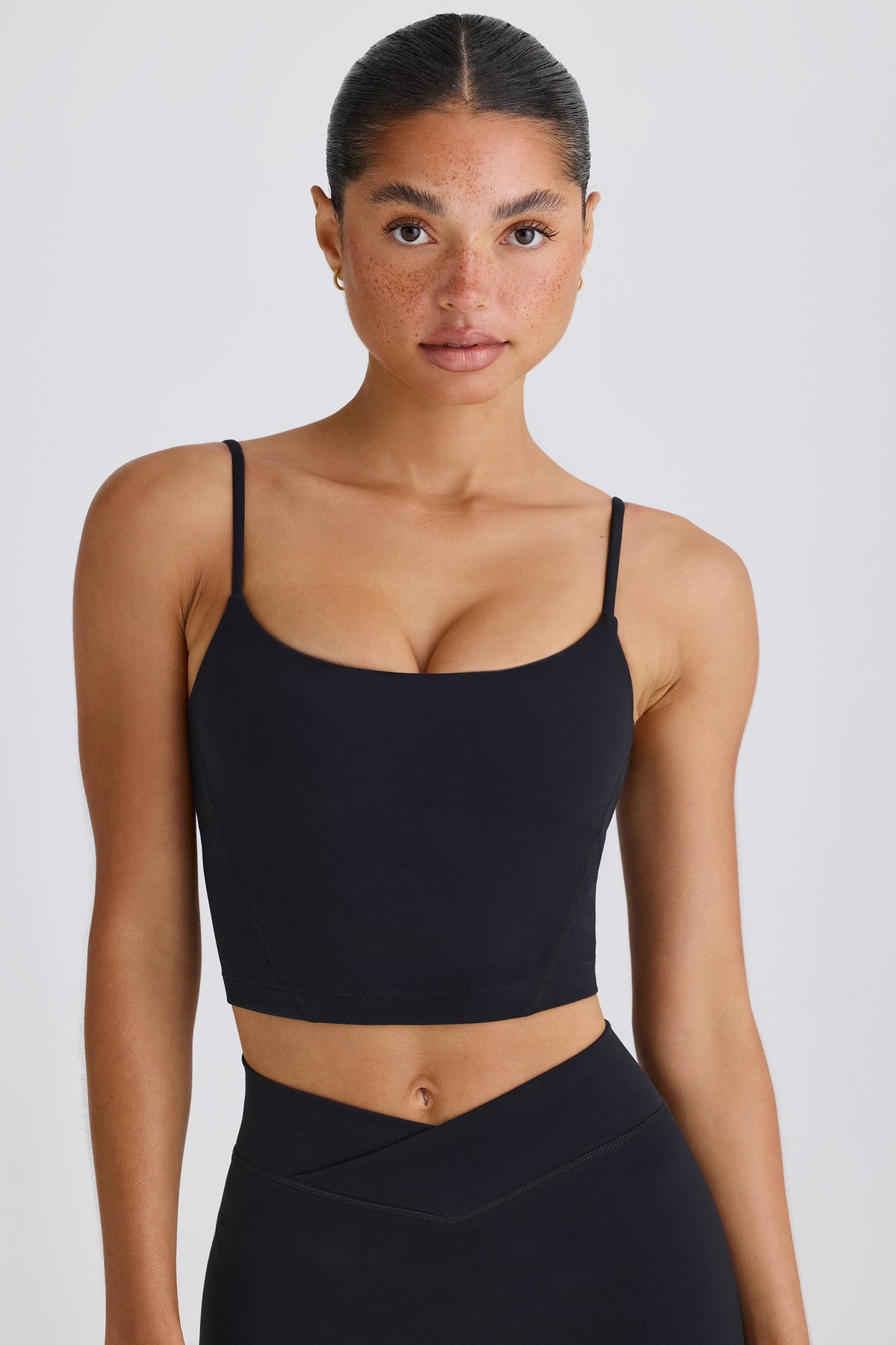 ⁣⁢Soft Active Tanktop in Schwarz⁤⁣